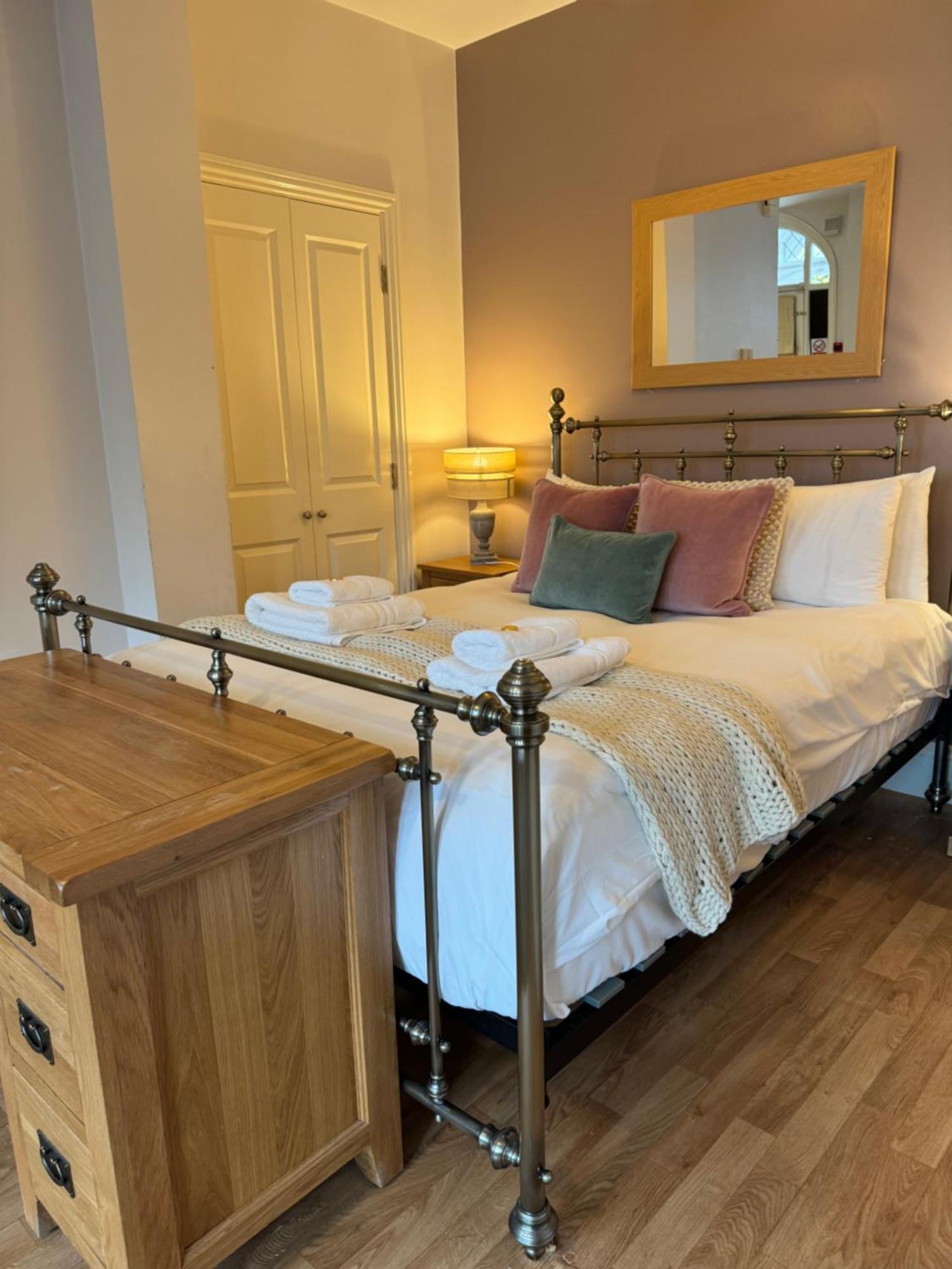 The Emerald Suite, * Birmingham