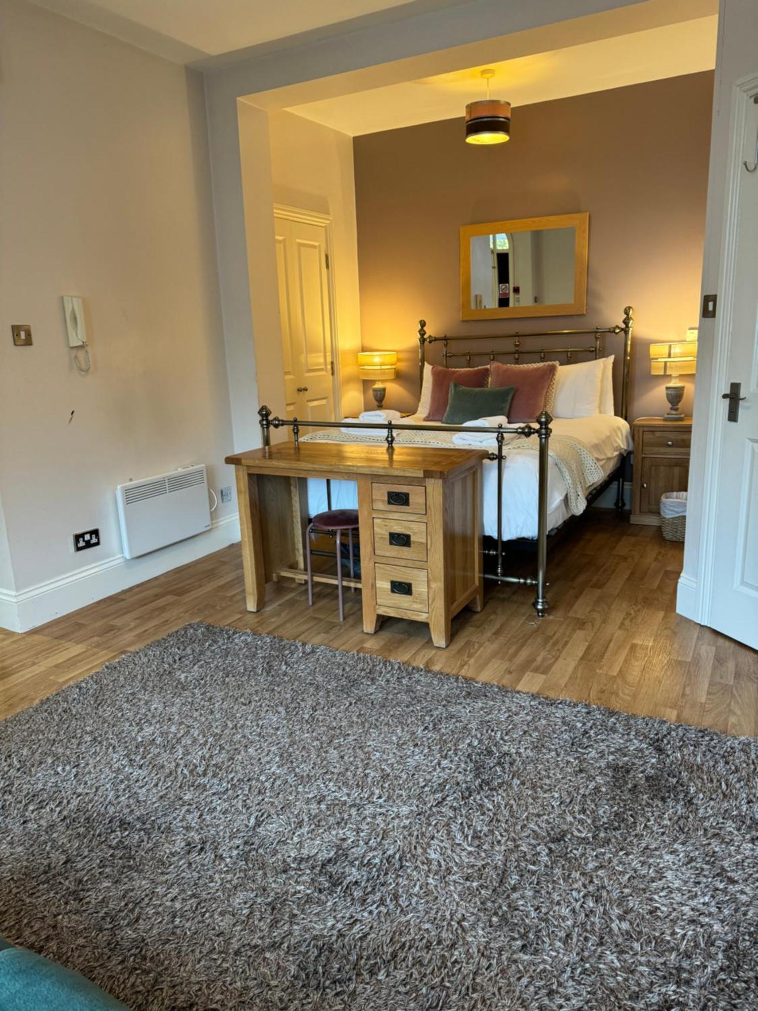 The Emerald Suite,