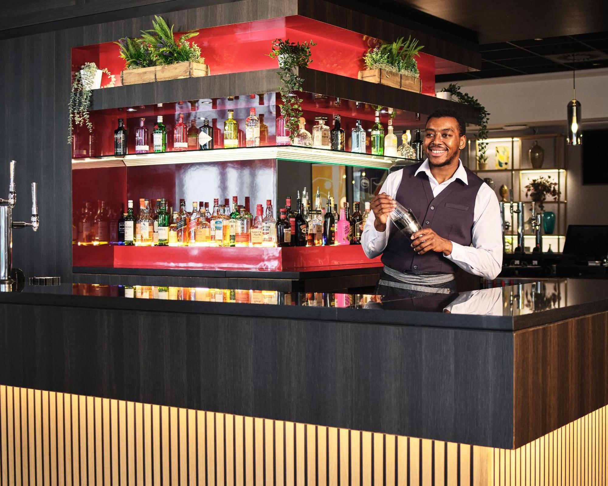 Hotel Crowne Plaza By Ihg 4*