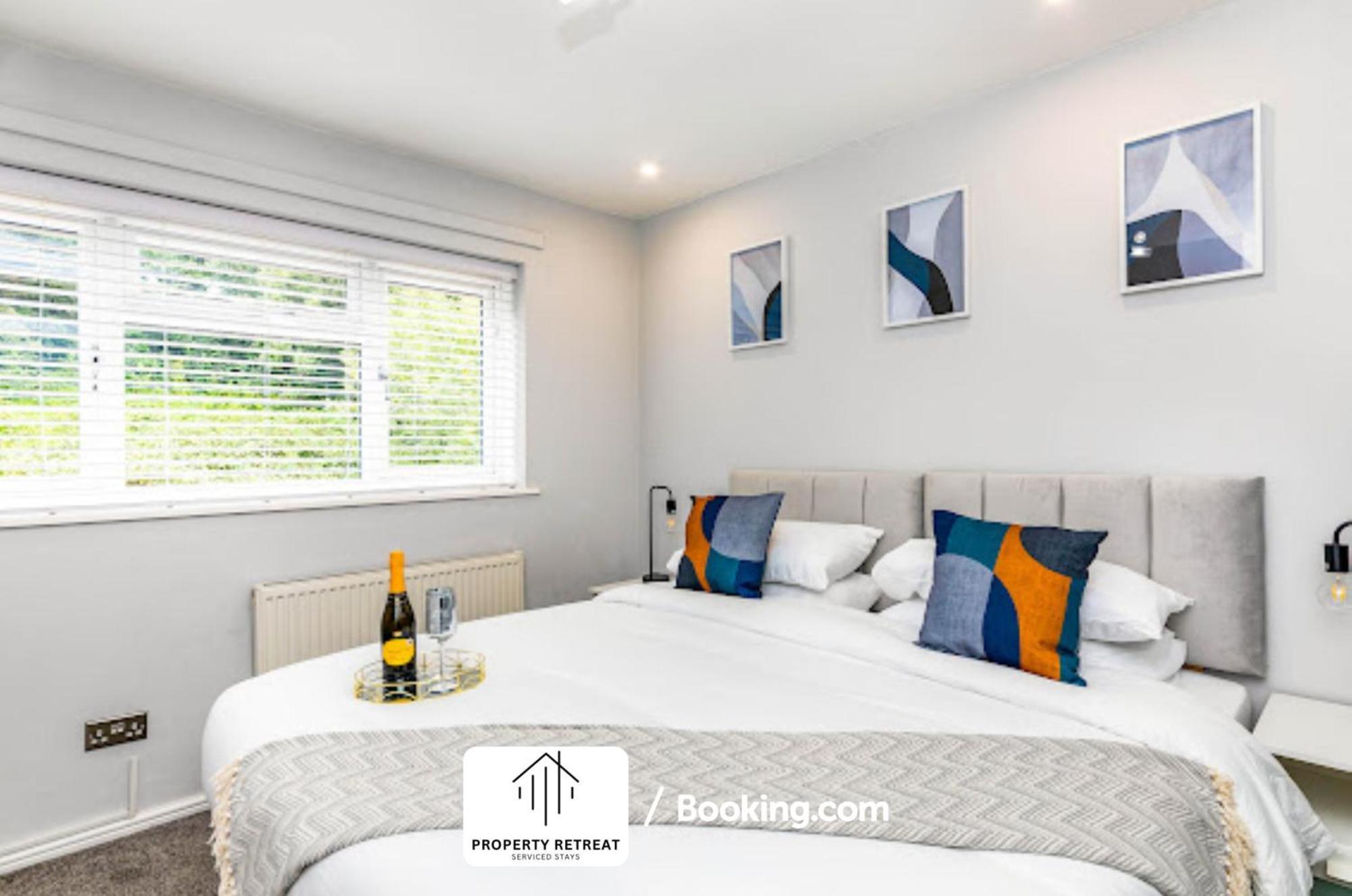 Airport Business & Leisure Retreat *