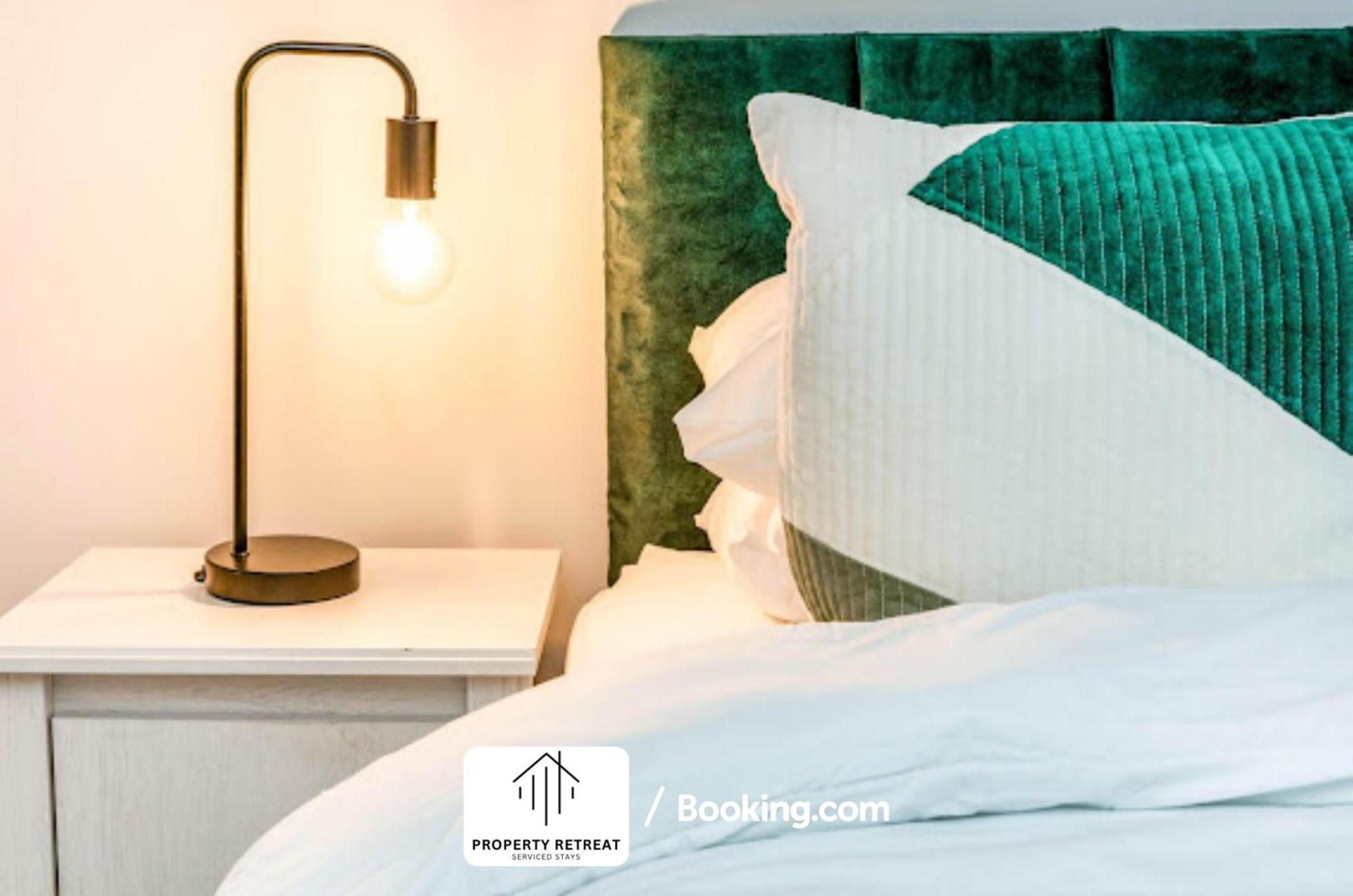 Airport Business & Leisure Retreat