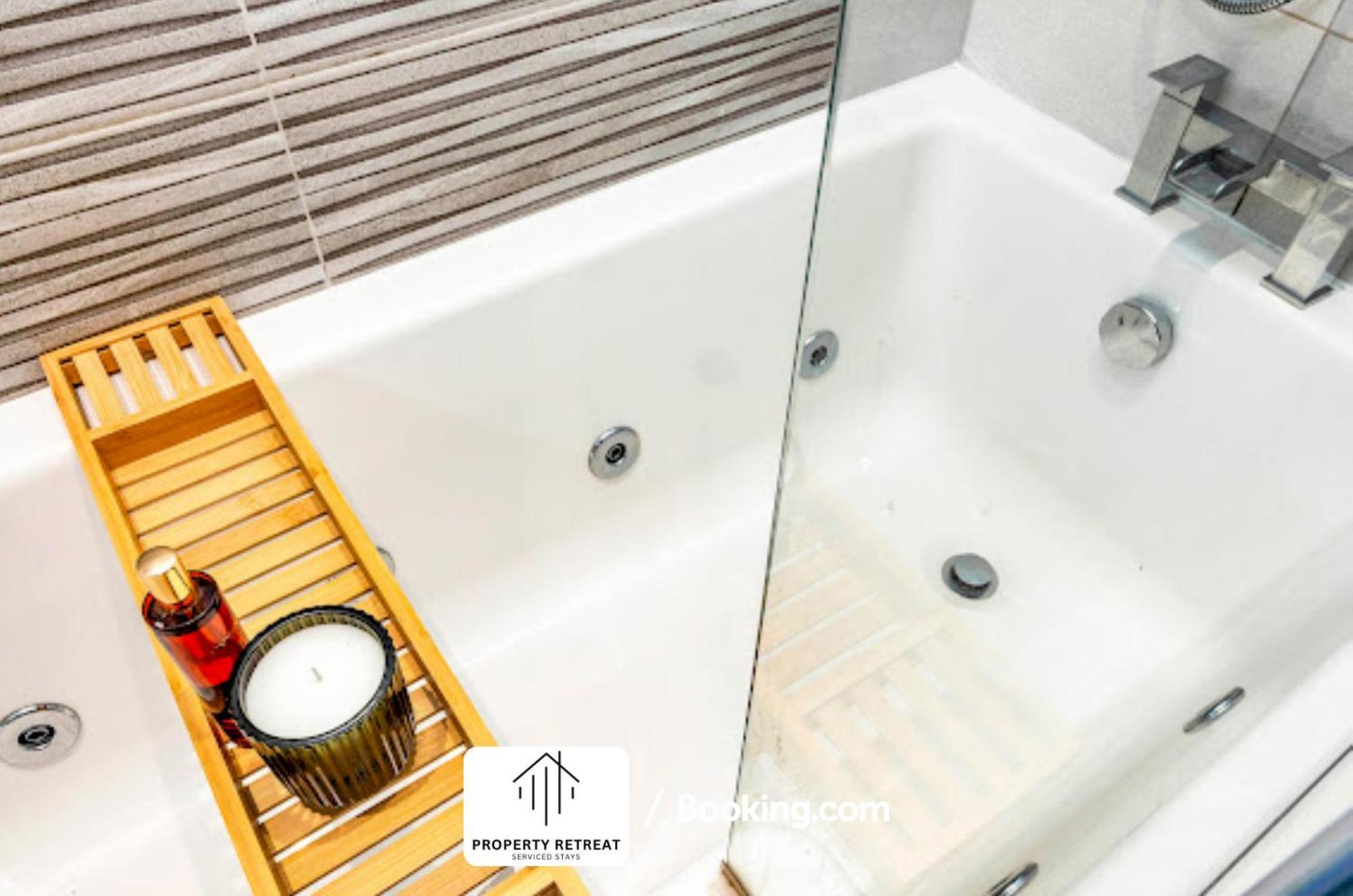 Airport Business & Leisure Retreat * Birmingham