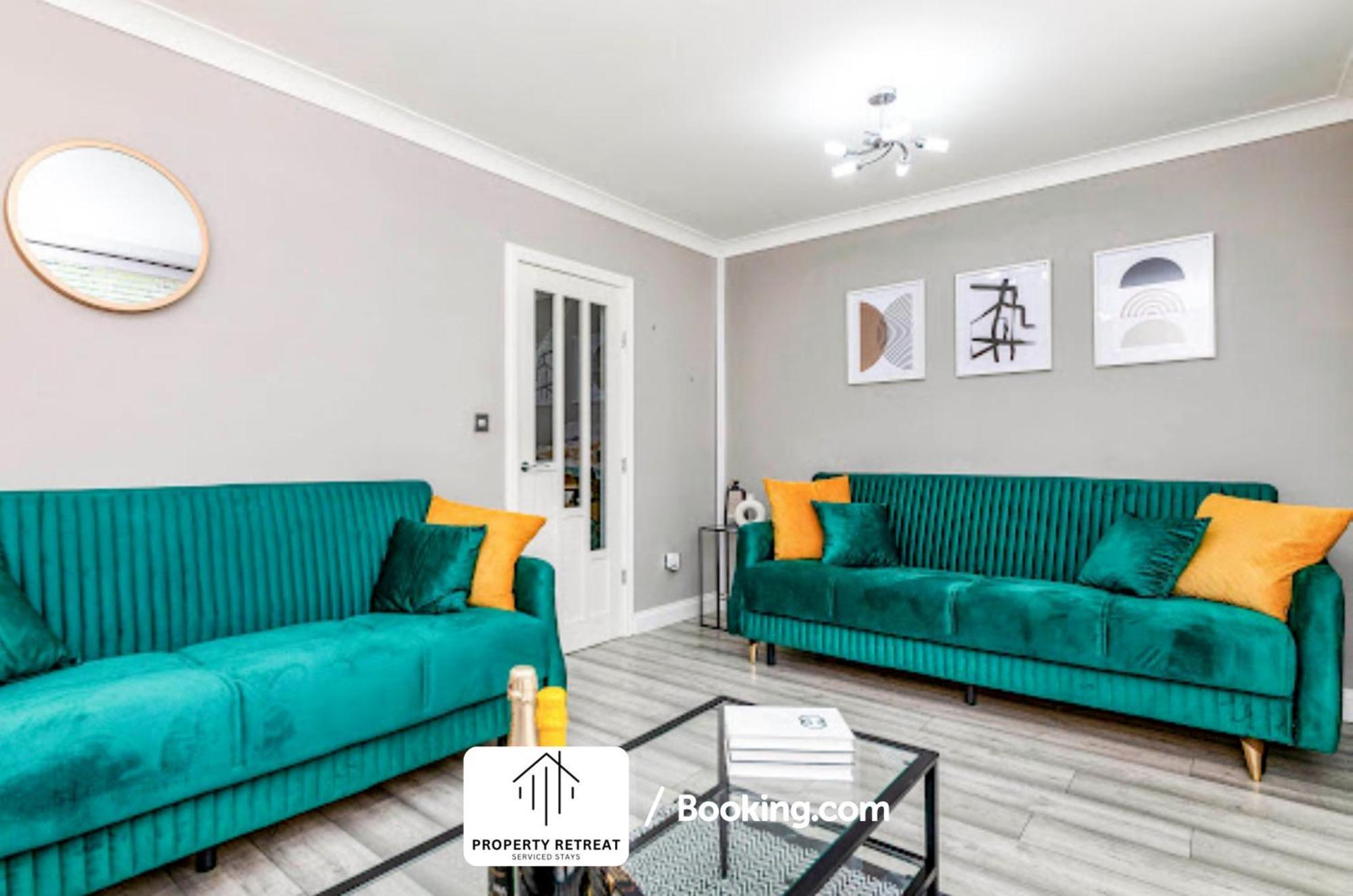 Holiday home Airport Business & Leisure Retreat