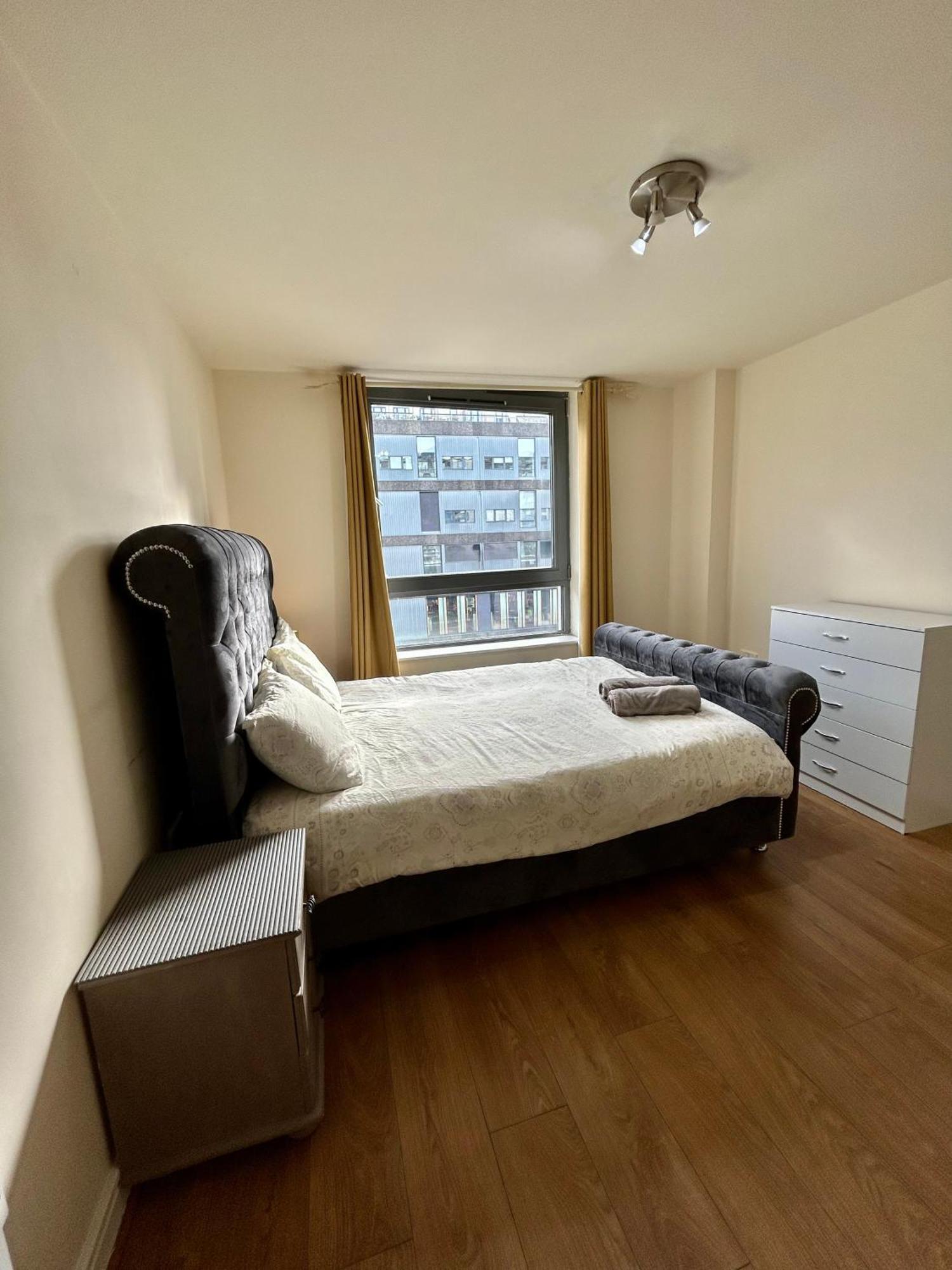 Apartment Holliday Street - One Bedroom - Stunning Balcony *