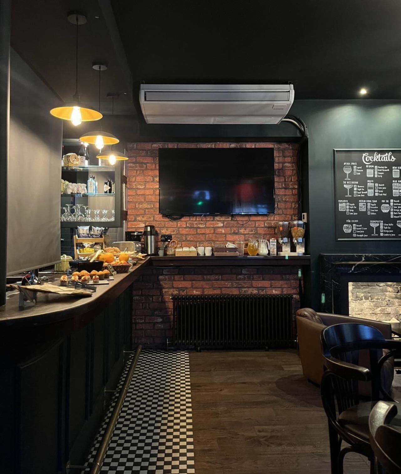 Hotel The Wellington - Breakfast Included, Near O2 Academy & Centre 4*