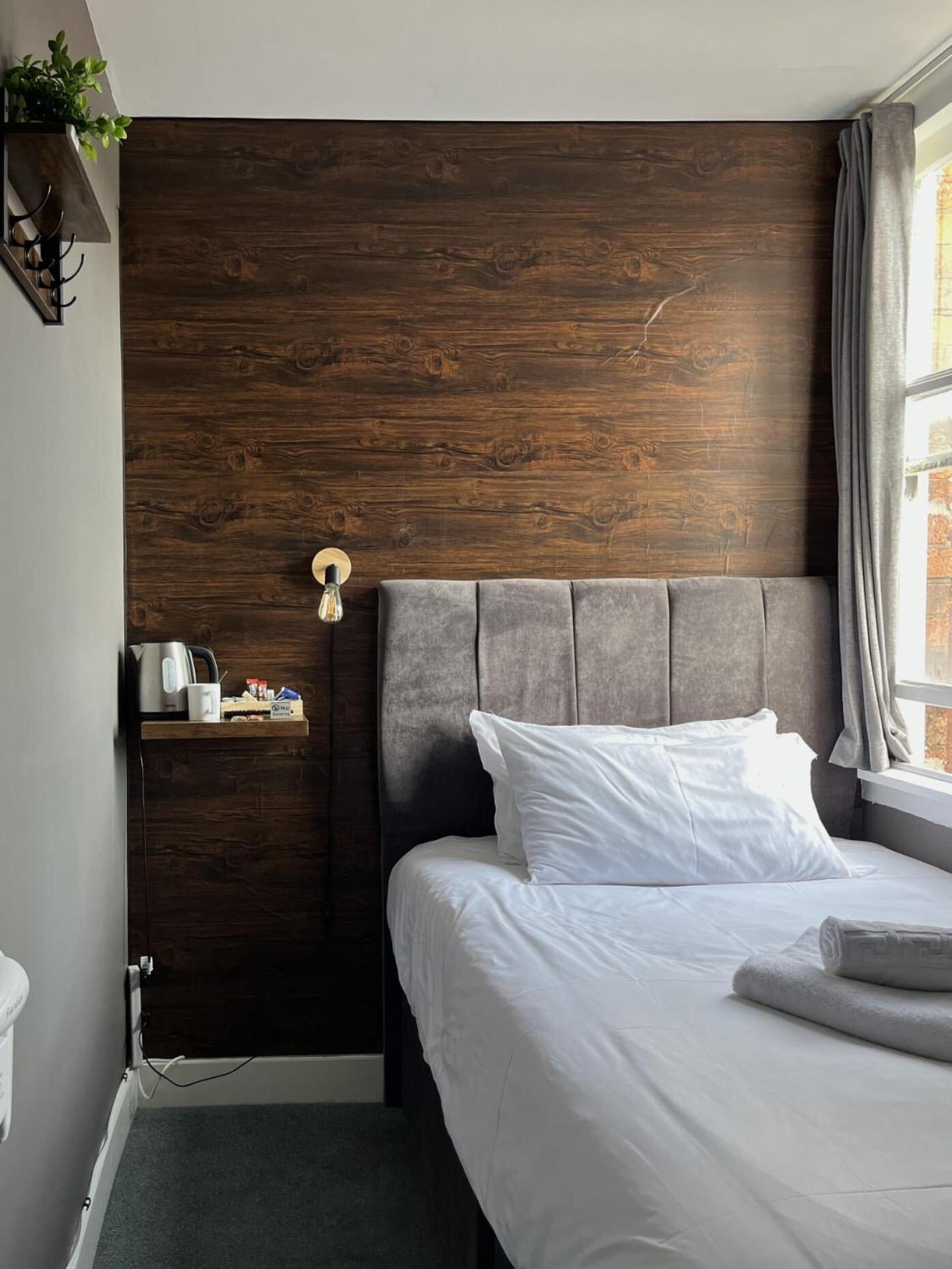 The Wellington - Breakfast Included, Near O2 Academy & Centre 4* Birmingham