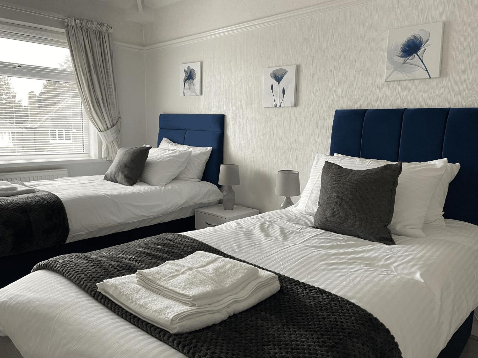Dinizia, 2 Bedrooms, Sleeps 5