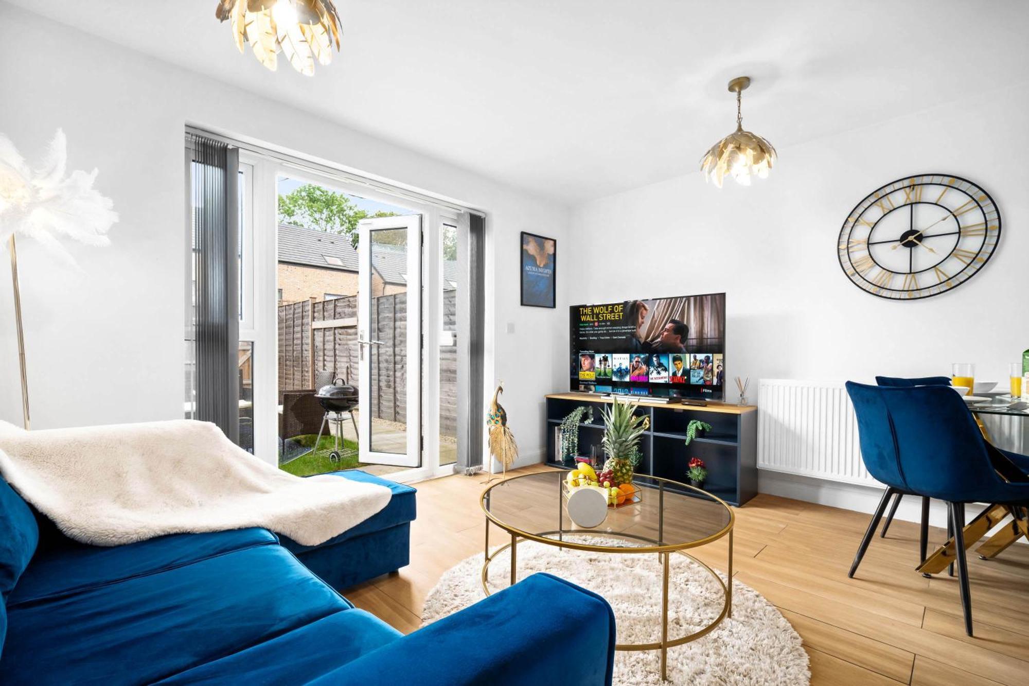 Luxury 4 Bed House With En-suite, Games Room, Bbq, On-site Parking By Azura Nights * Birmingham