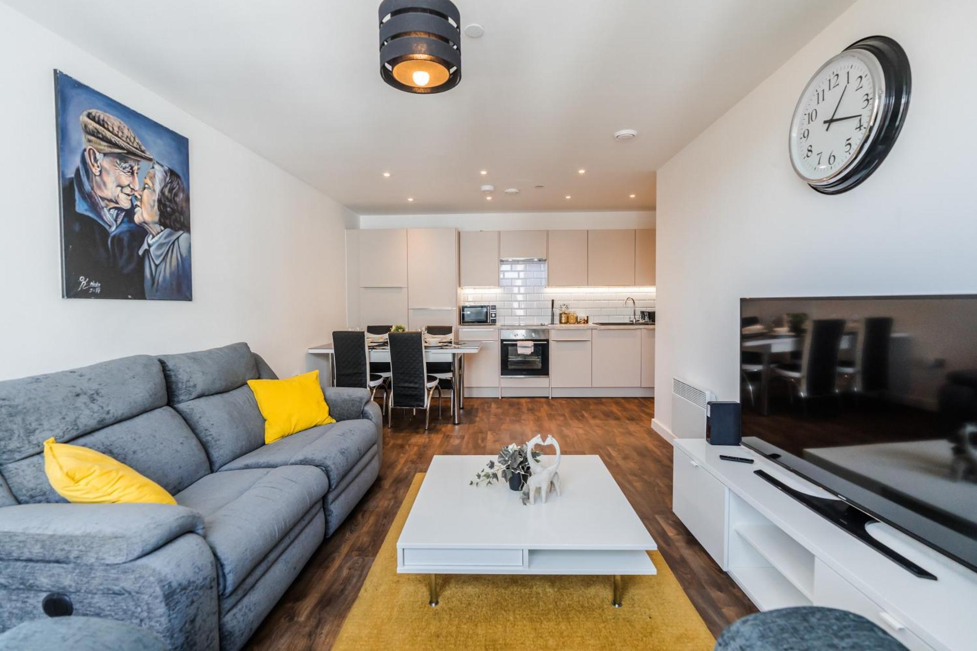 Contemporary 2 Bedroom - Centre - Digbeth Bullring Apartment *