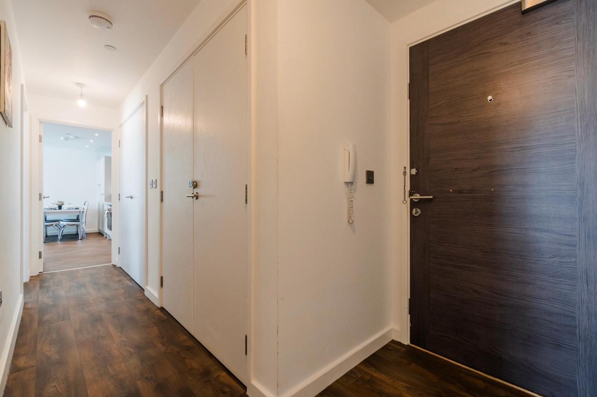 Apartment Contemporary 2 Bedroom - Centre - Digbeth Bullring Birmingham