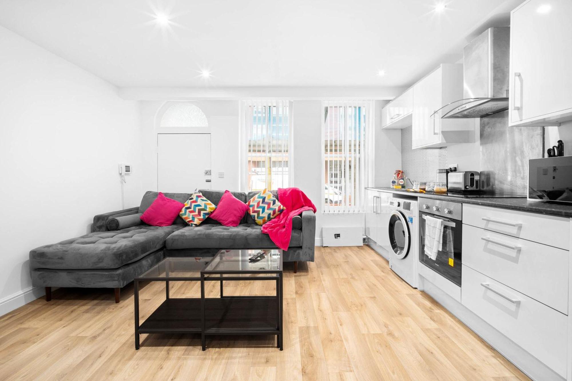 Two Bedroom Apartment- One Choice Stays- Jq Apartment Birmingham
