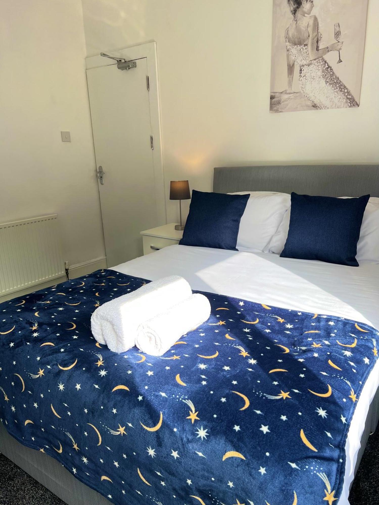 4 Brh For Large Group Holiday home *