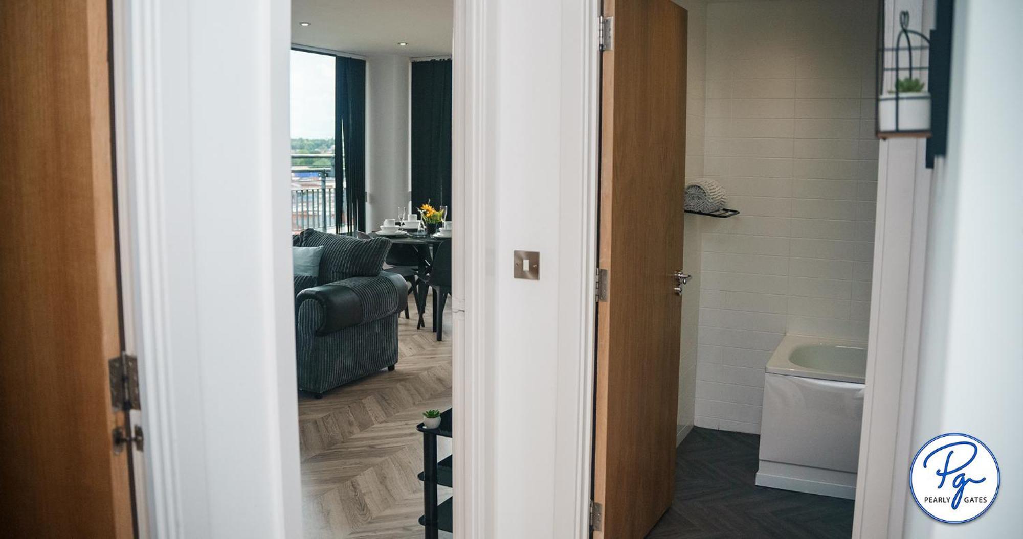 Penthouse - Amazing Skyline Views - Free Parking - Balcony - Utilita Arena - New St Station - Bullring Shopping Apartment Birmingham