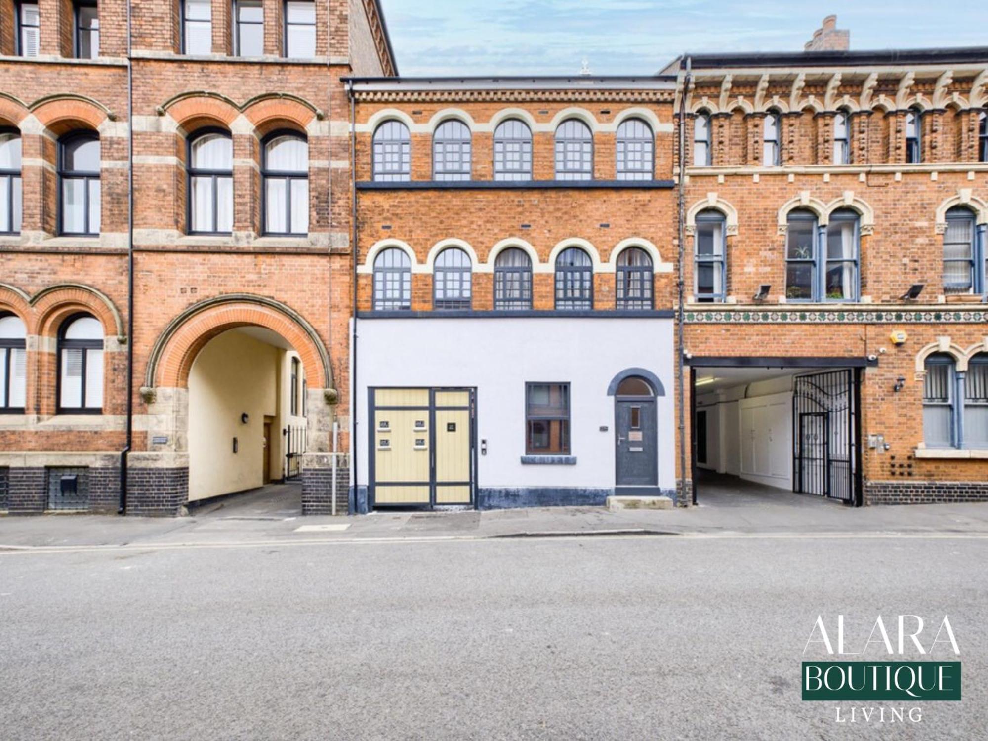 3 Floor Townhouse Luxury Living Alara Boutique Apartment Birmingham