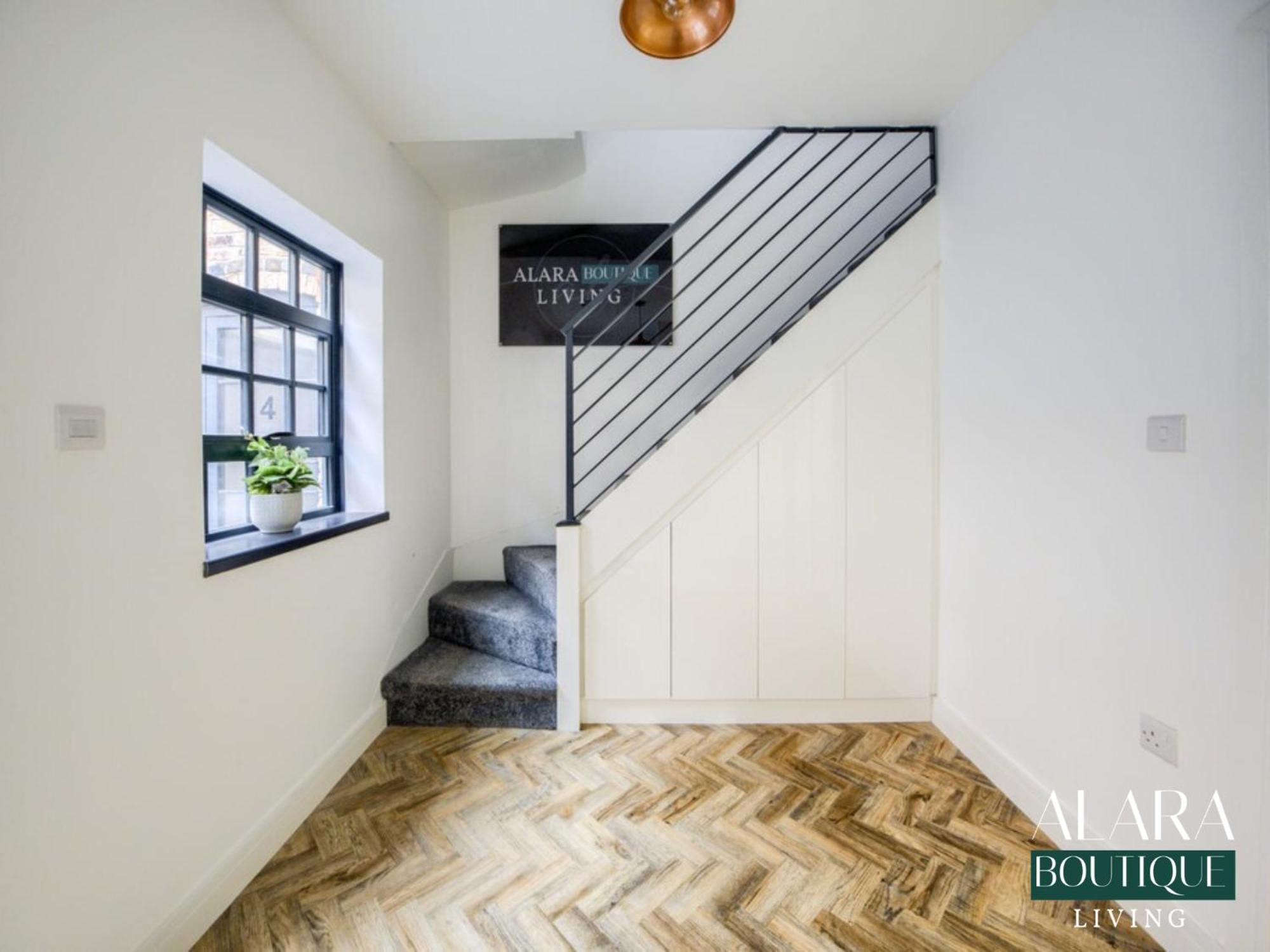 3 Floor Townhouse Luxury Living Alara Boutique Birmingham