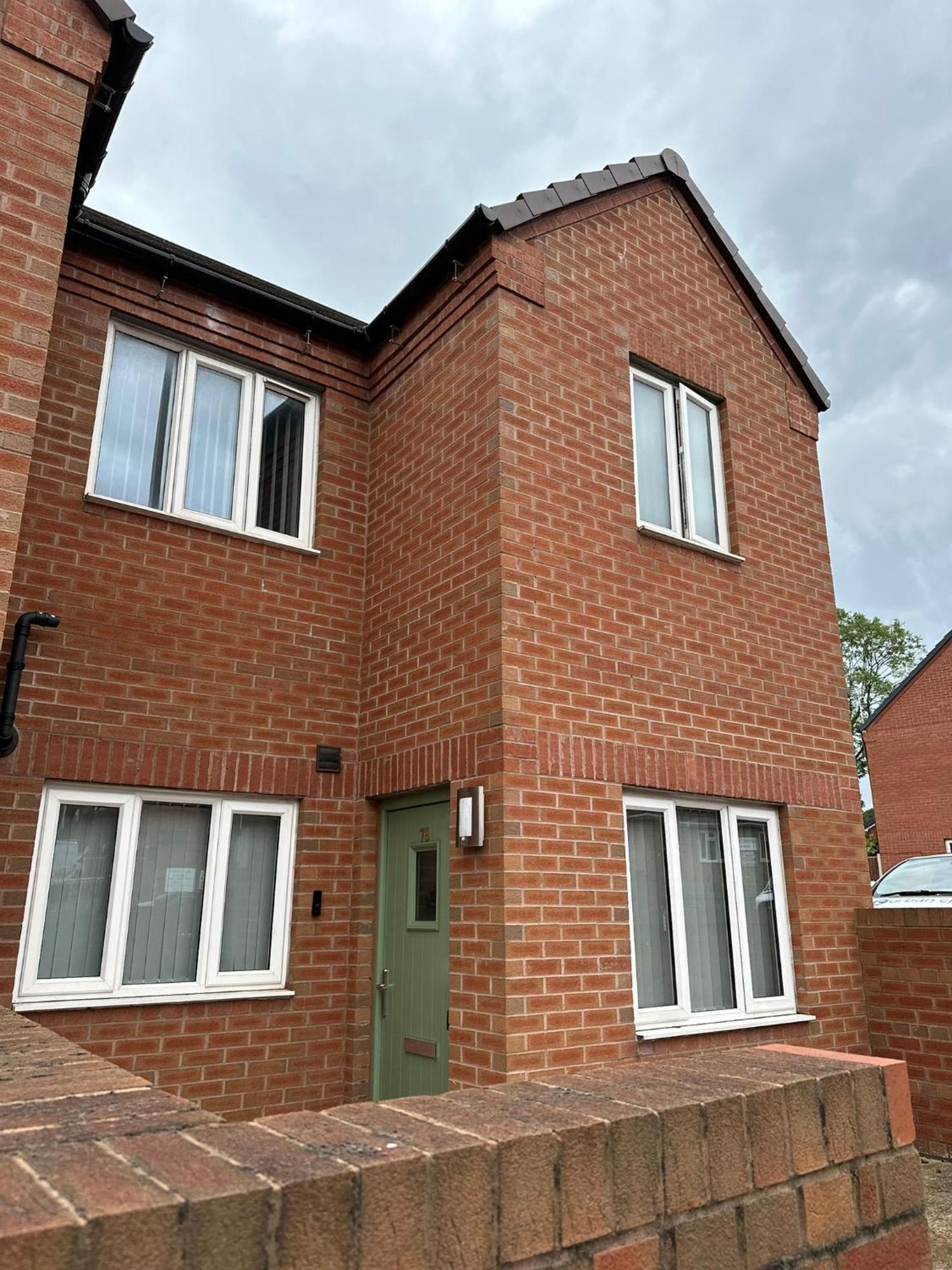 New Stylish House - Sleeps 7 - Free Parking - Contractors Welcome - Wifi * Birmingham