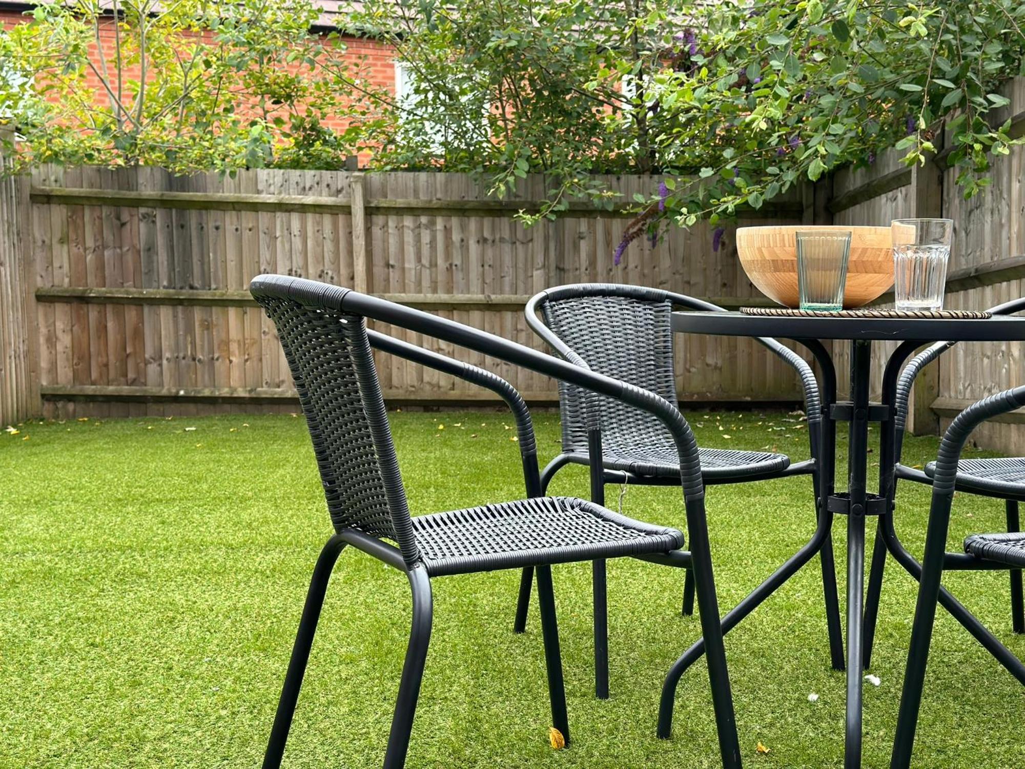 New Stylish House - Sleeps 7 - Free Parking - Contractors Welcome - Wifi Holiday home Birmingham
