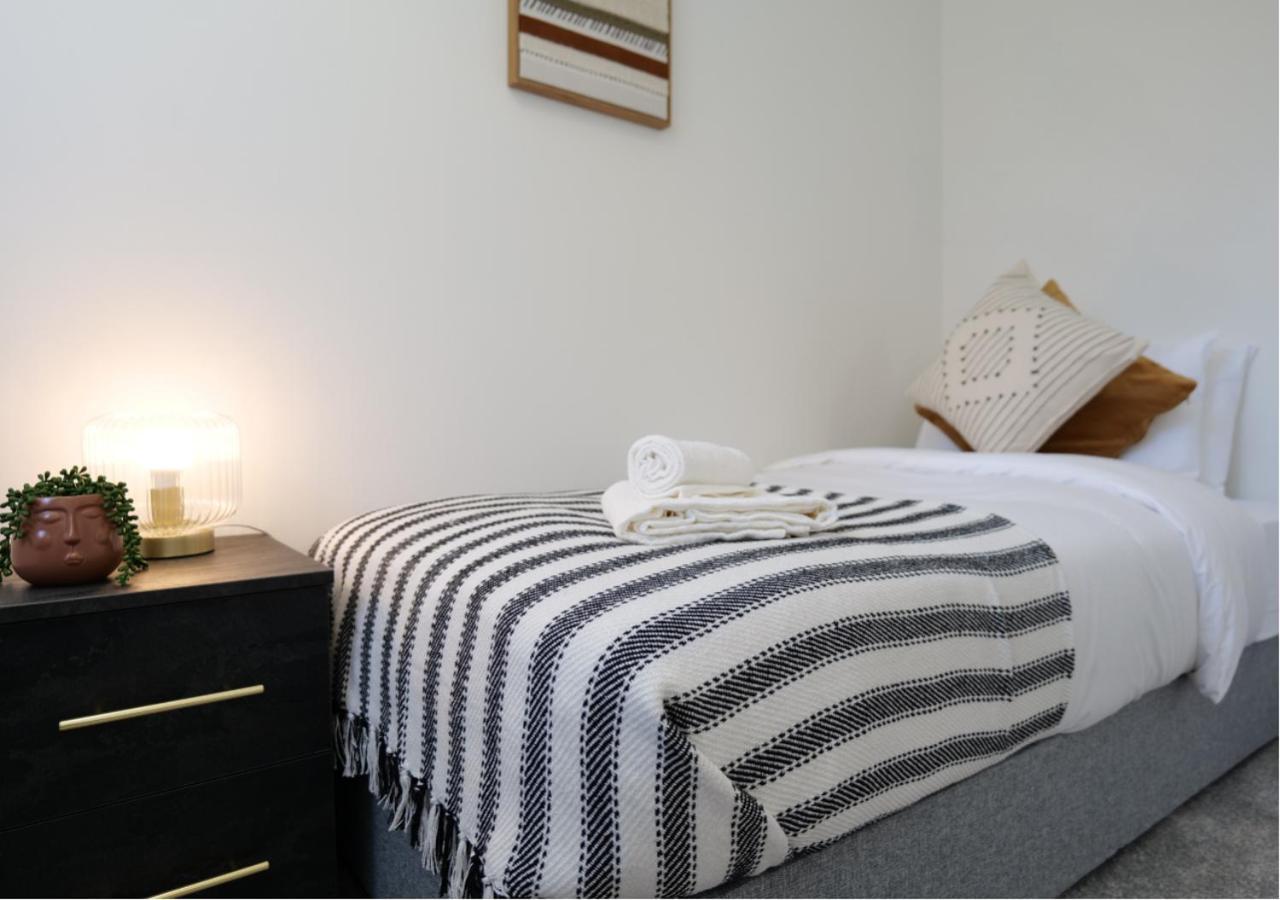 Holiday home Modern Spark With Parking, Garden, Wi-fi Birmingham