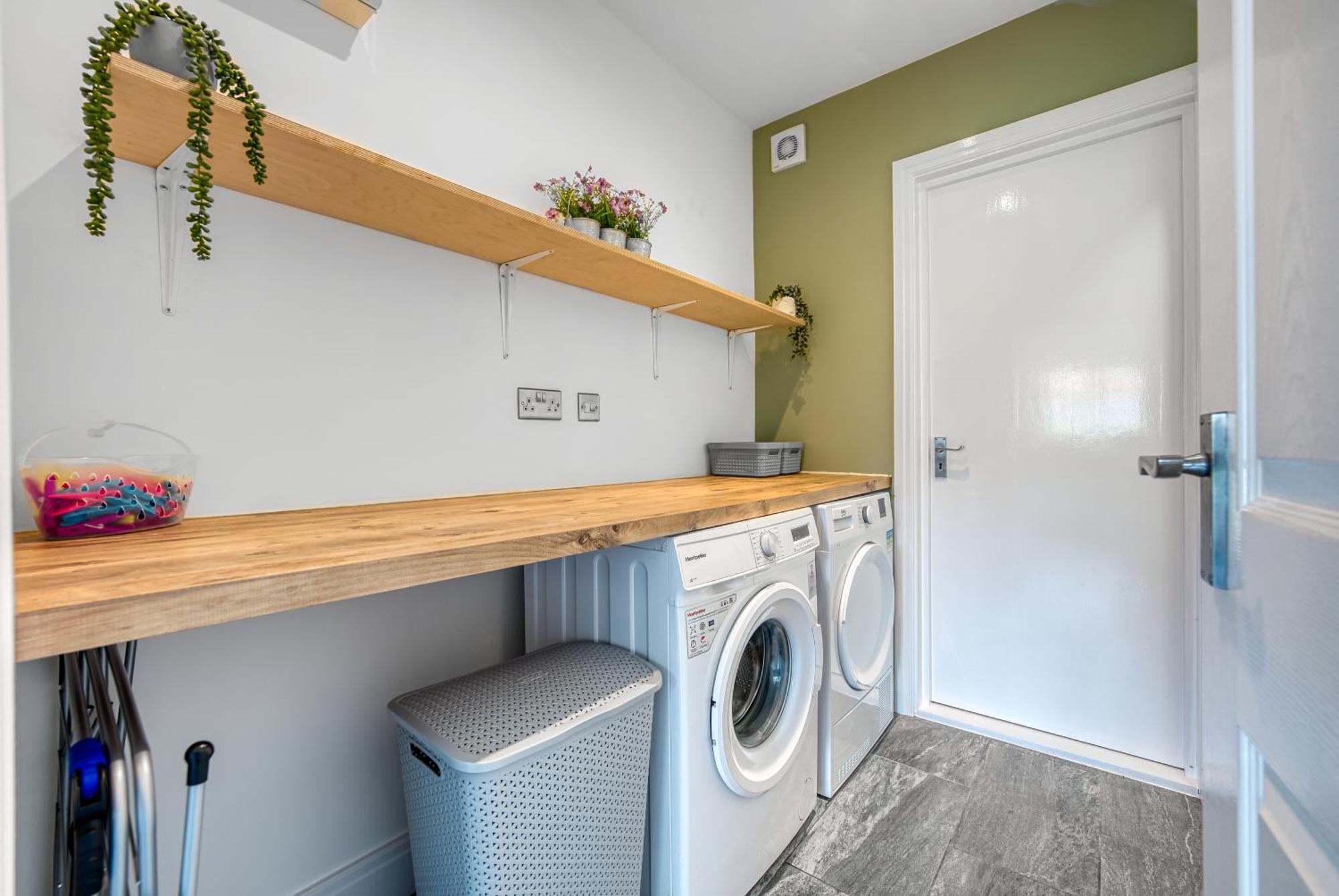Team 4 Bedroom Free Parking Wifi Moseley Near Centre Nec Bhx Holiday home