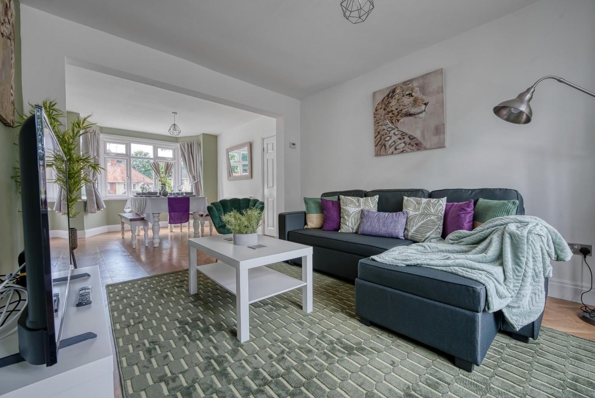 Team 4 Bedroom Free Parking Wifi Moseley Near Centre Nec Bhx Holiday home *