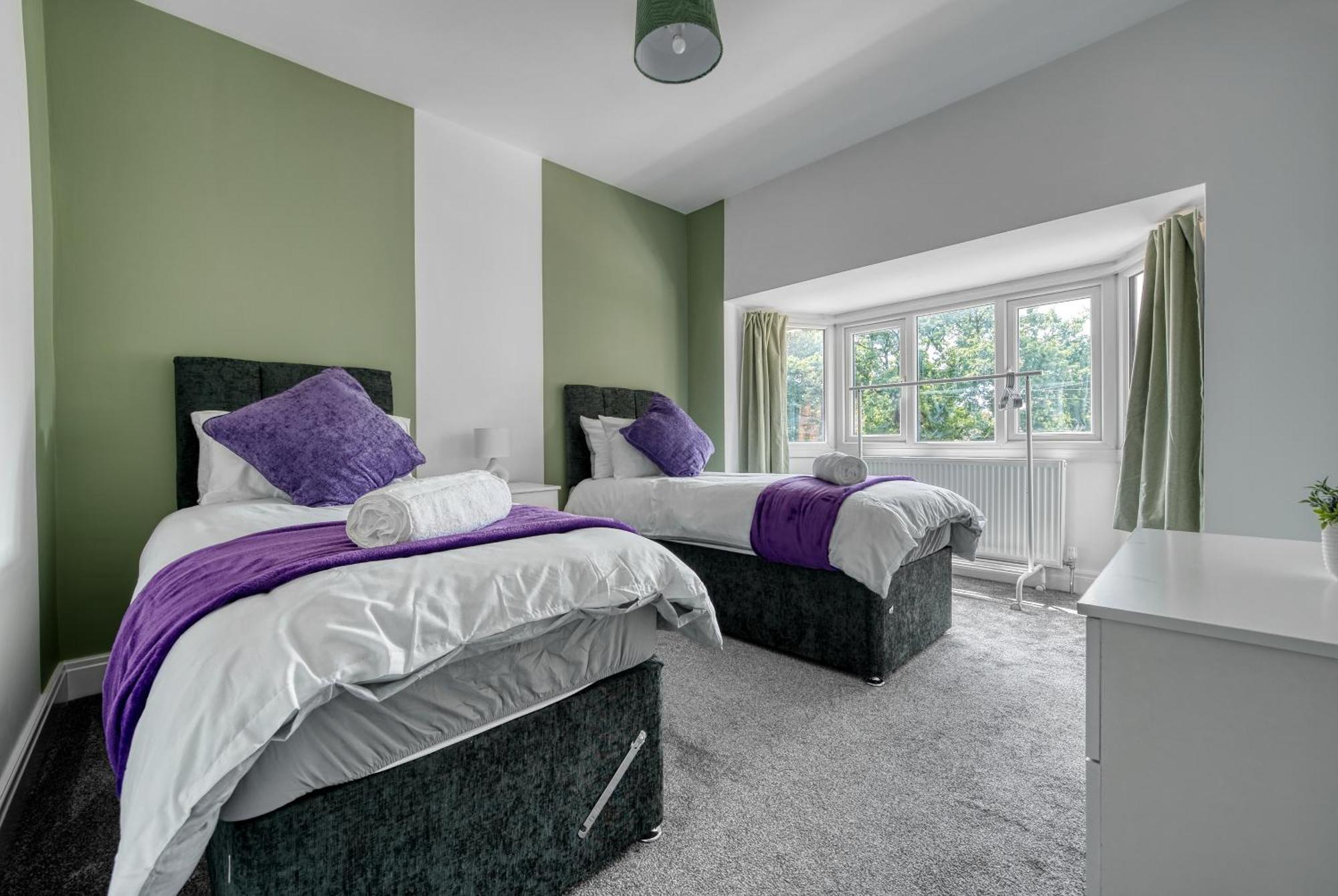 Holiday home Team 4 Bedroom Free Parking Wifi Moseley Near Centre Nec Bhx Birmingham
