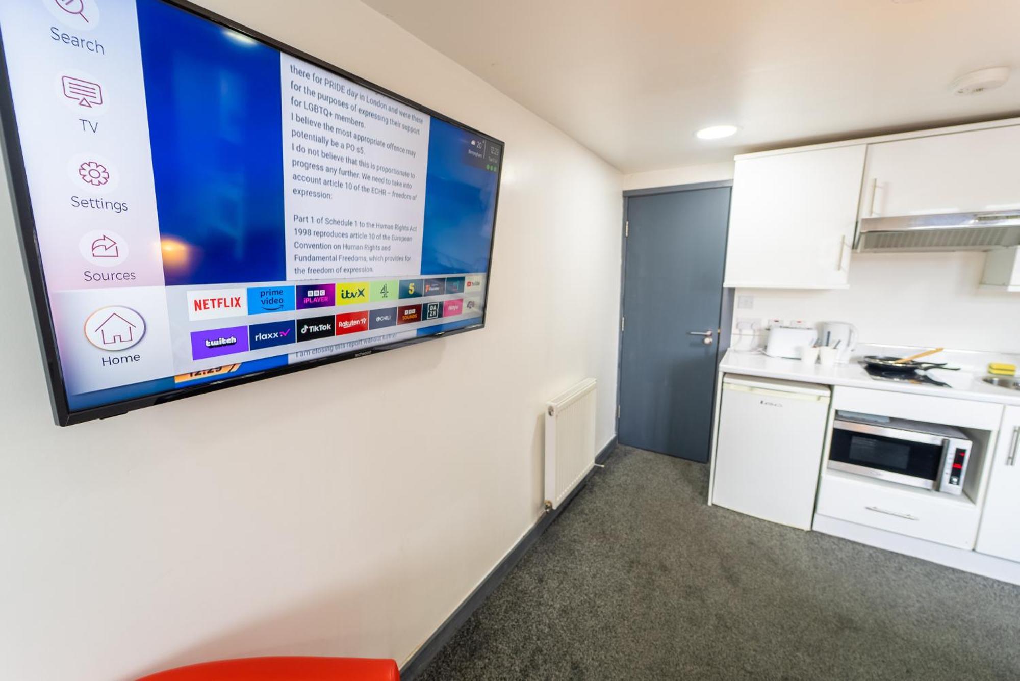 Beautiful 1-bed In