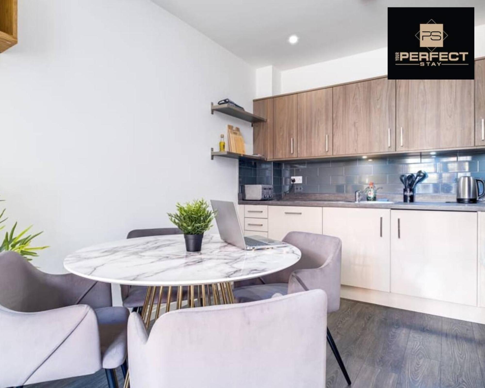 Platinum By Your Prefect Short Lets With Free Parking & Netflix - 5 Apartment Birmingham