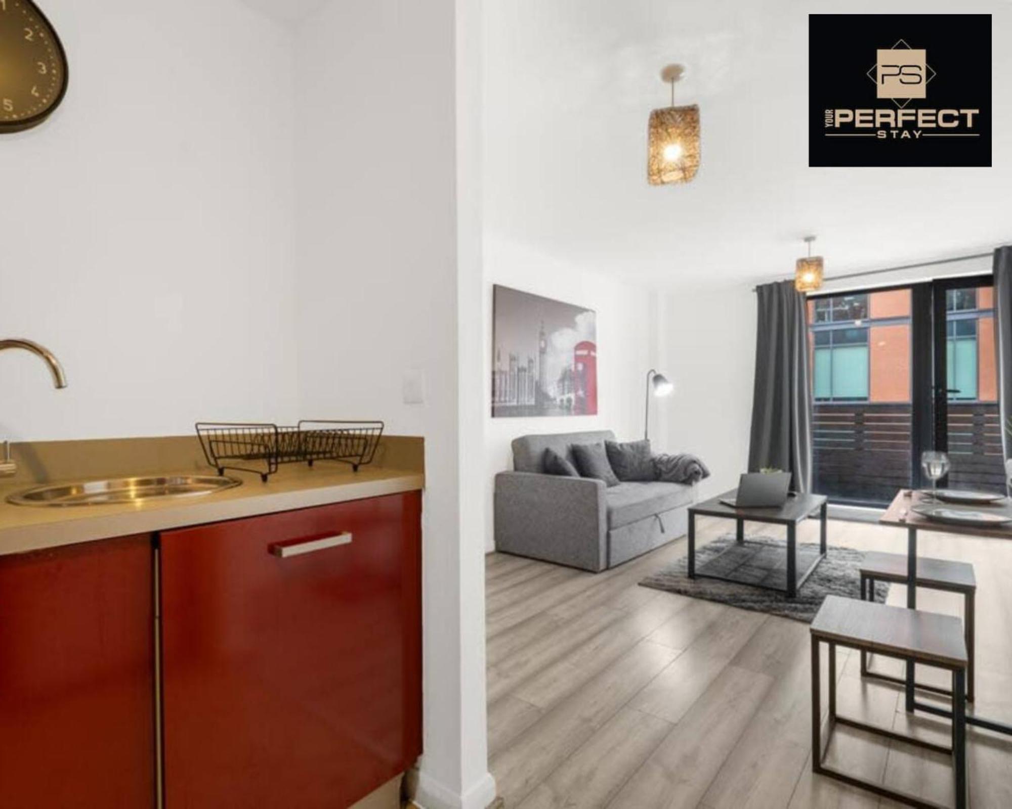Atlantis 1bdr Centre By Your Perfect Short Lets With Netflix & Free Parking Apartment Birmingham