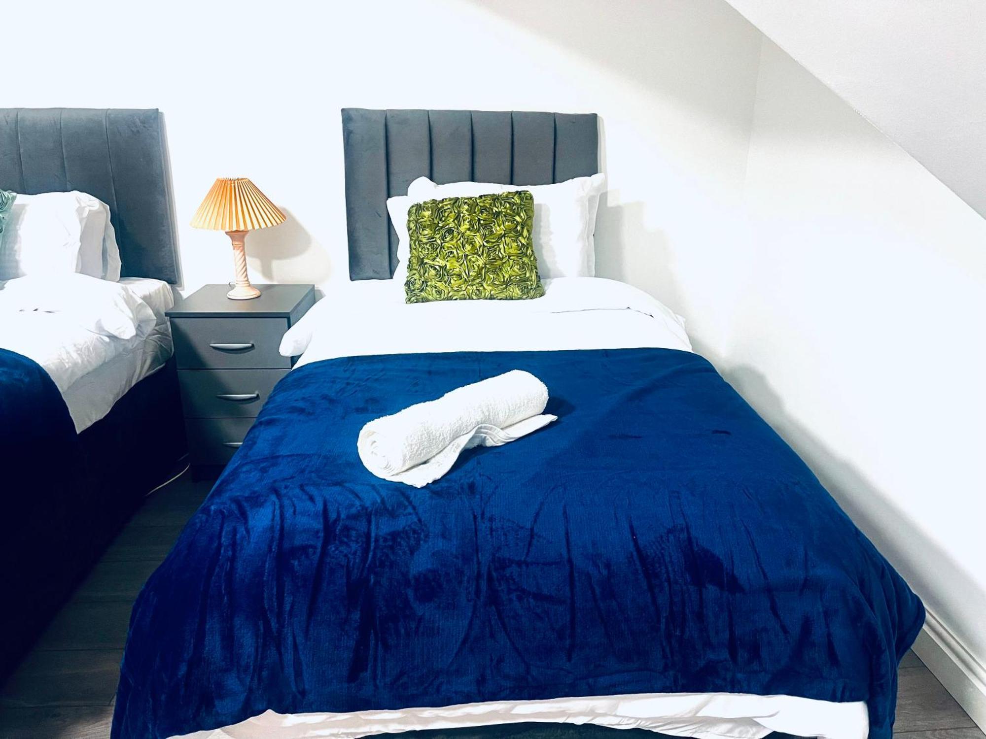 Apartment I Bed *