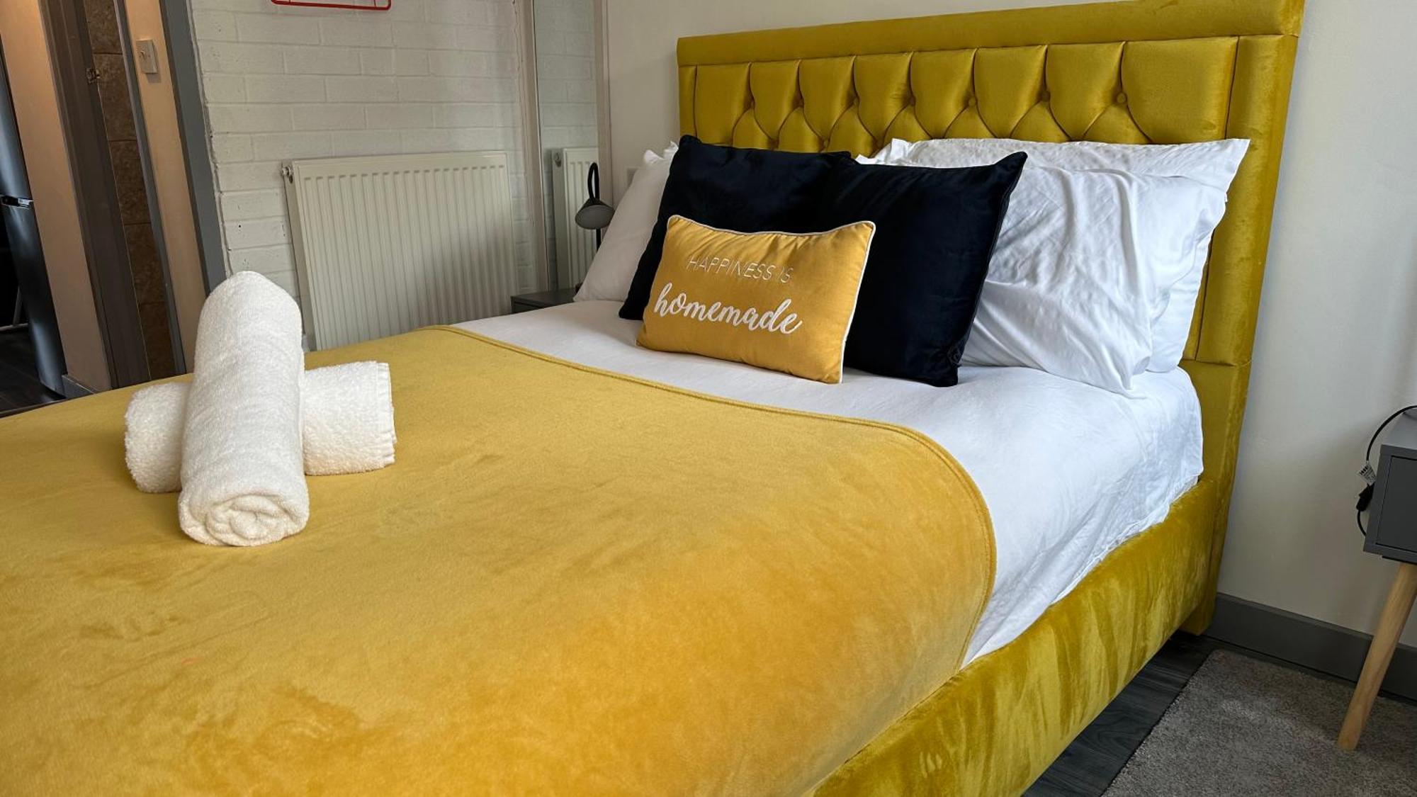 Cosy In By Villazu * Birmingham