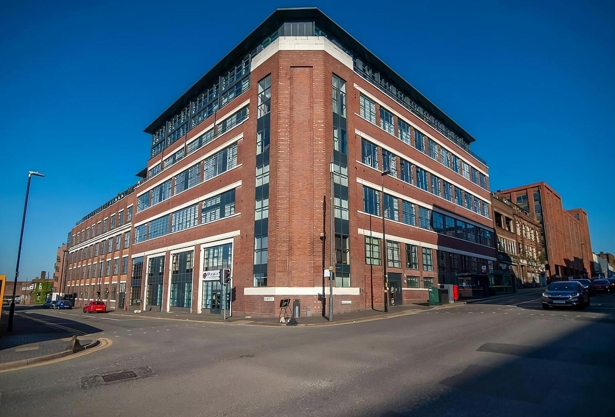 - Free Underground Parking * Birmingham