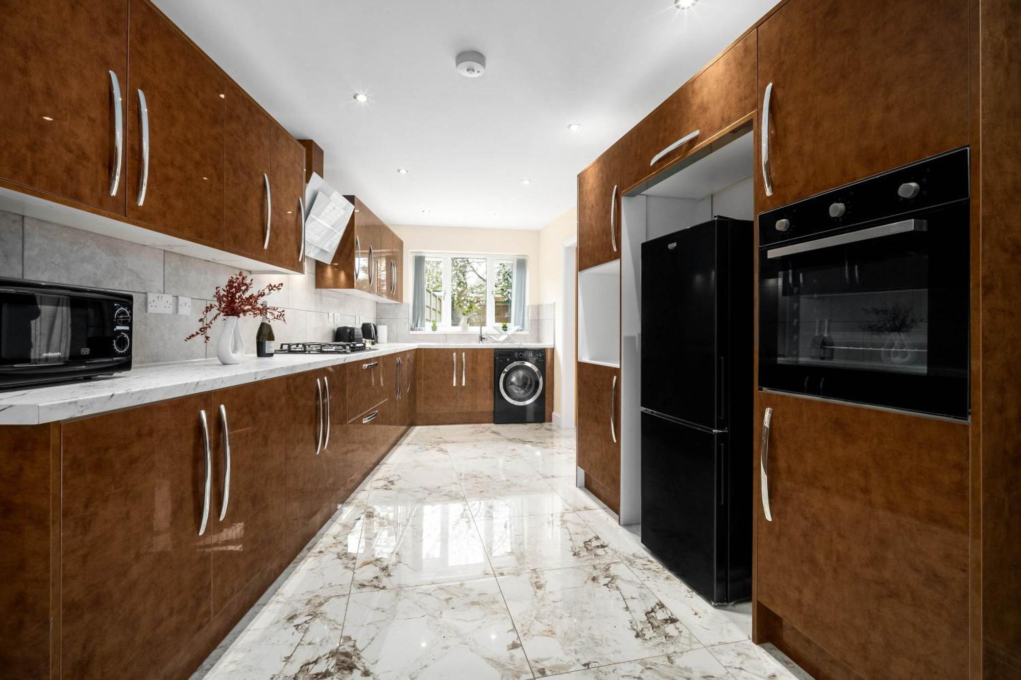 Luxury 4 Bedroom House - Harborne - Rated - Parking - Garden - 6co *