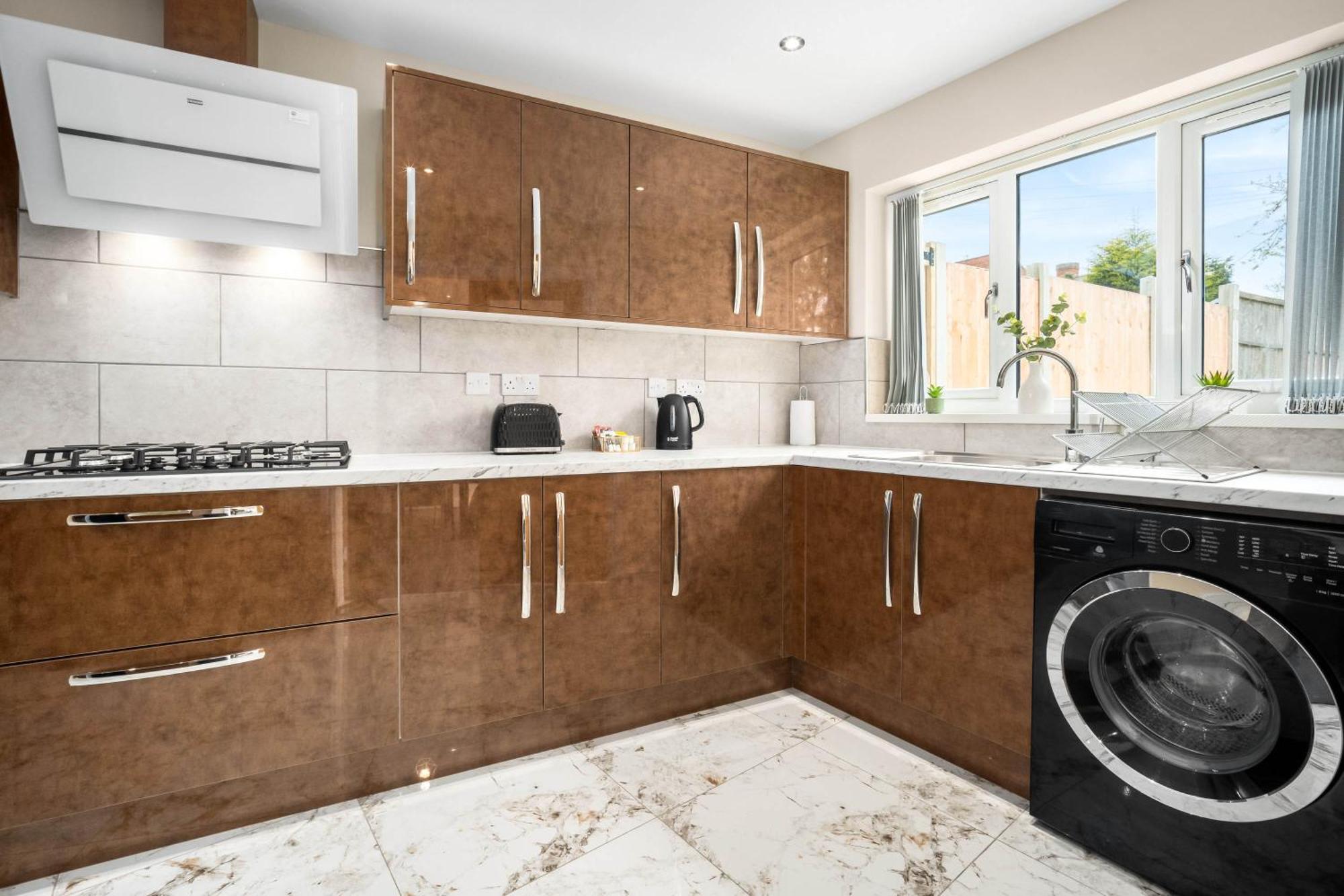 Holiday home Luxury 4 Bedroom House - Harborne - Rated - Parking - Garden - 6co Birmingham