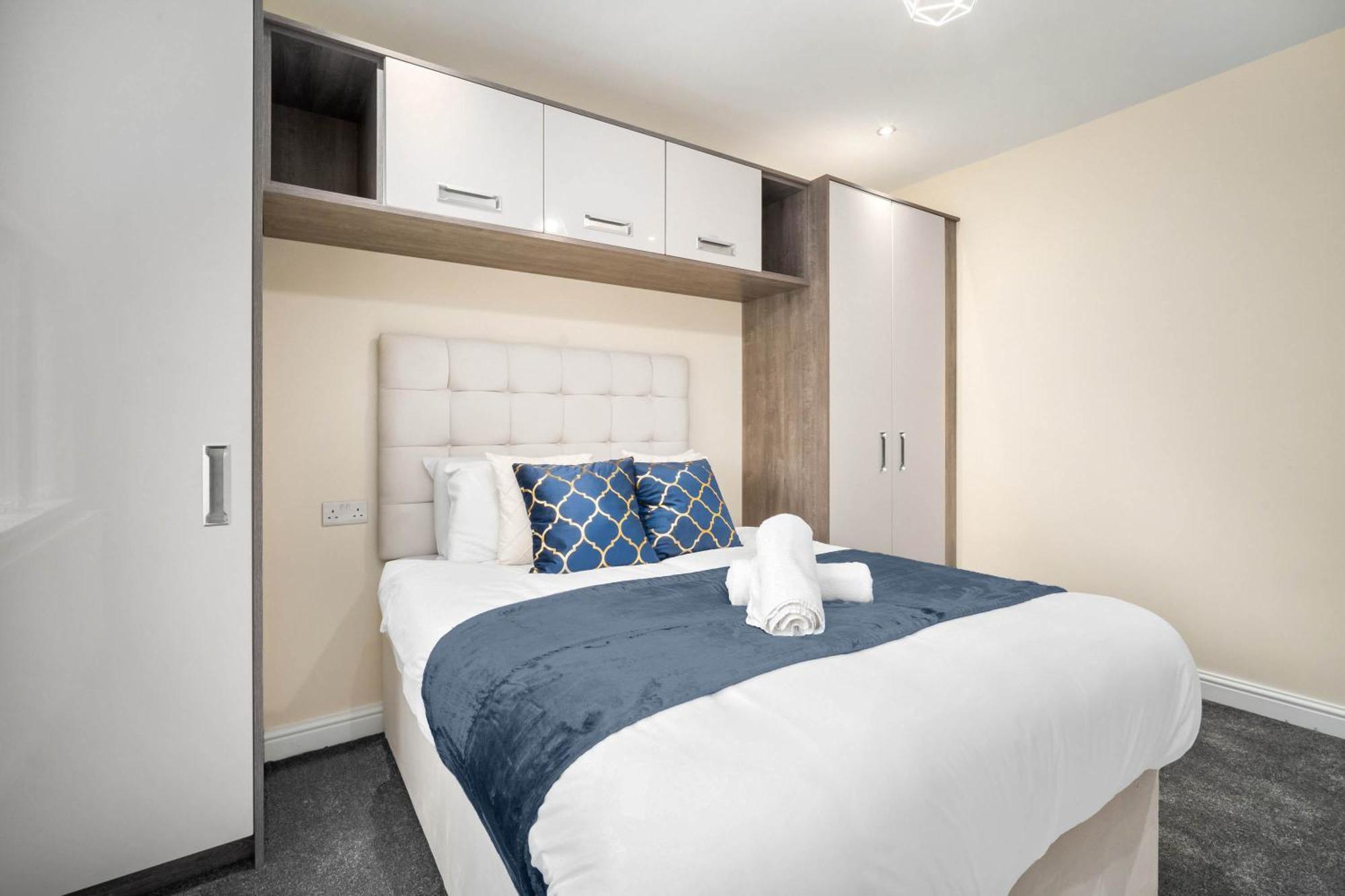 Luxury 4 Bedroom House - Harborne - Rated - Parking - Garden - 6co Birmingham