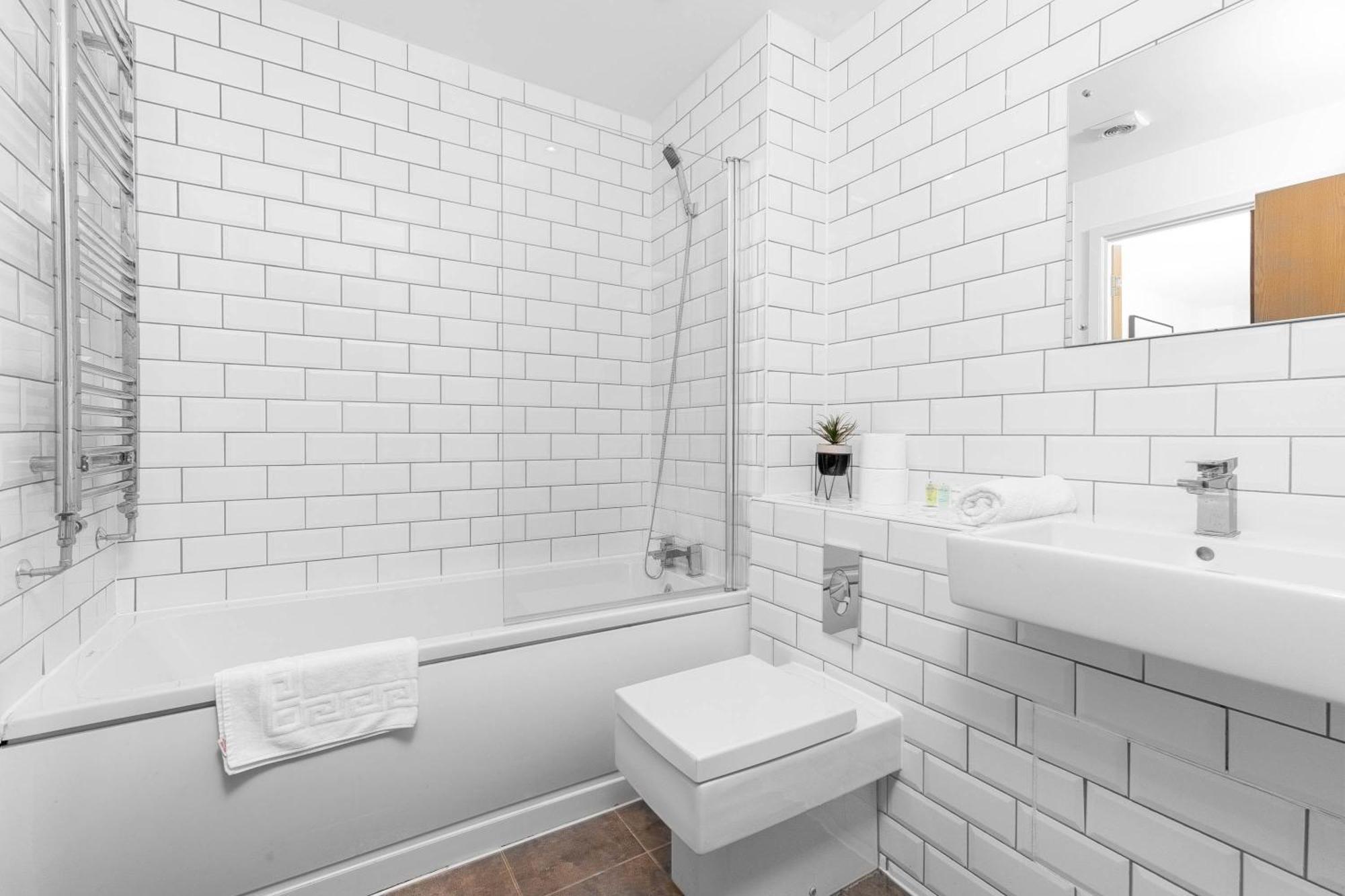 Centre - Luxury 2 Bedroom - Wifi - Netflix - 205h *