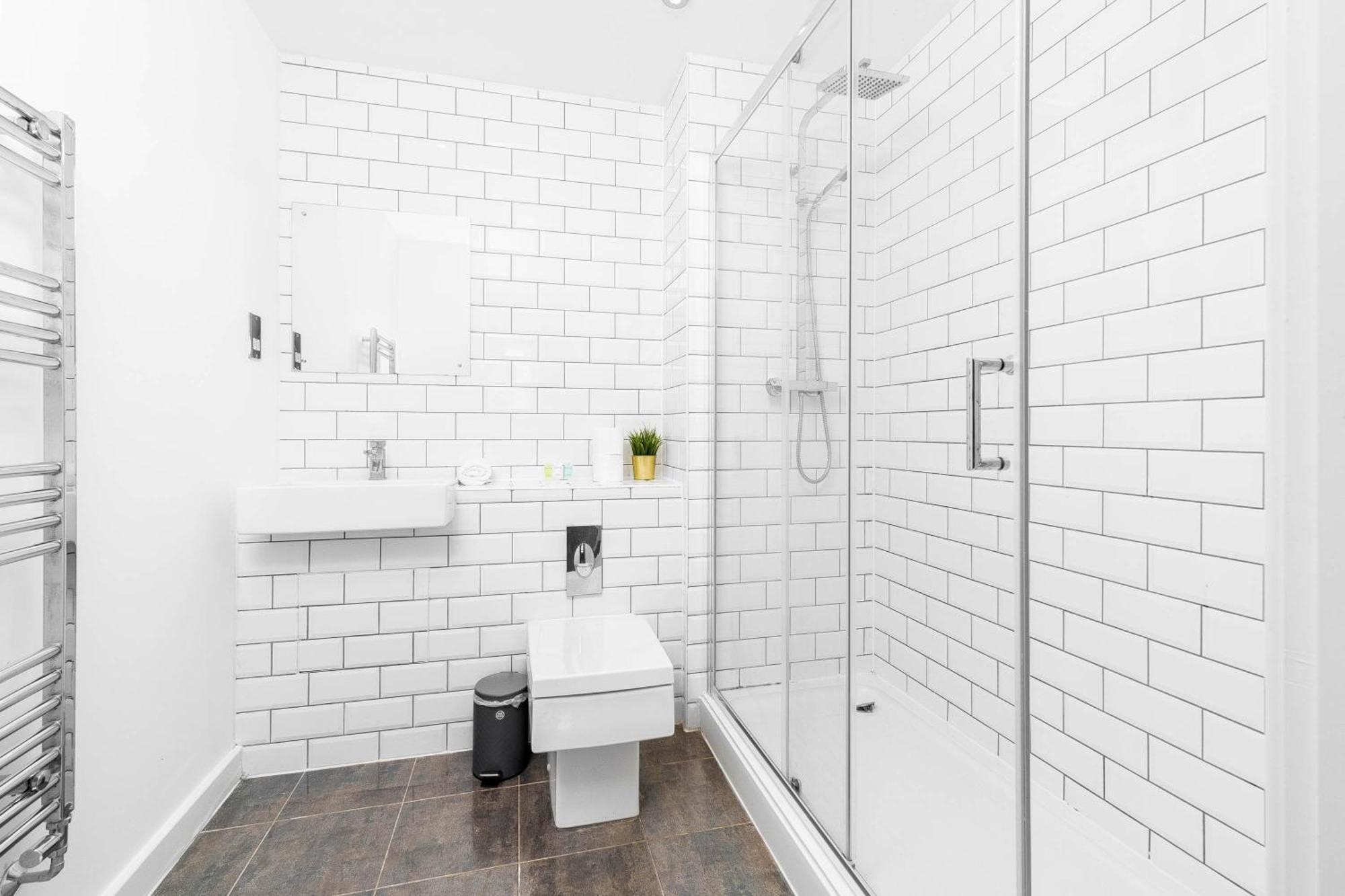 Centre - Luxury 2 Bedroom - Wifi - Netflix - 205h Apartment