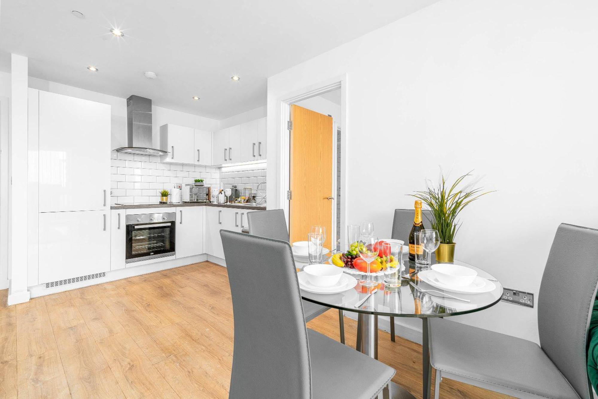 Centre - Luxury 2 Bedroom - Wifi - Netflix - 205h Apartment Birmingham