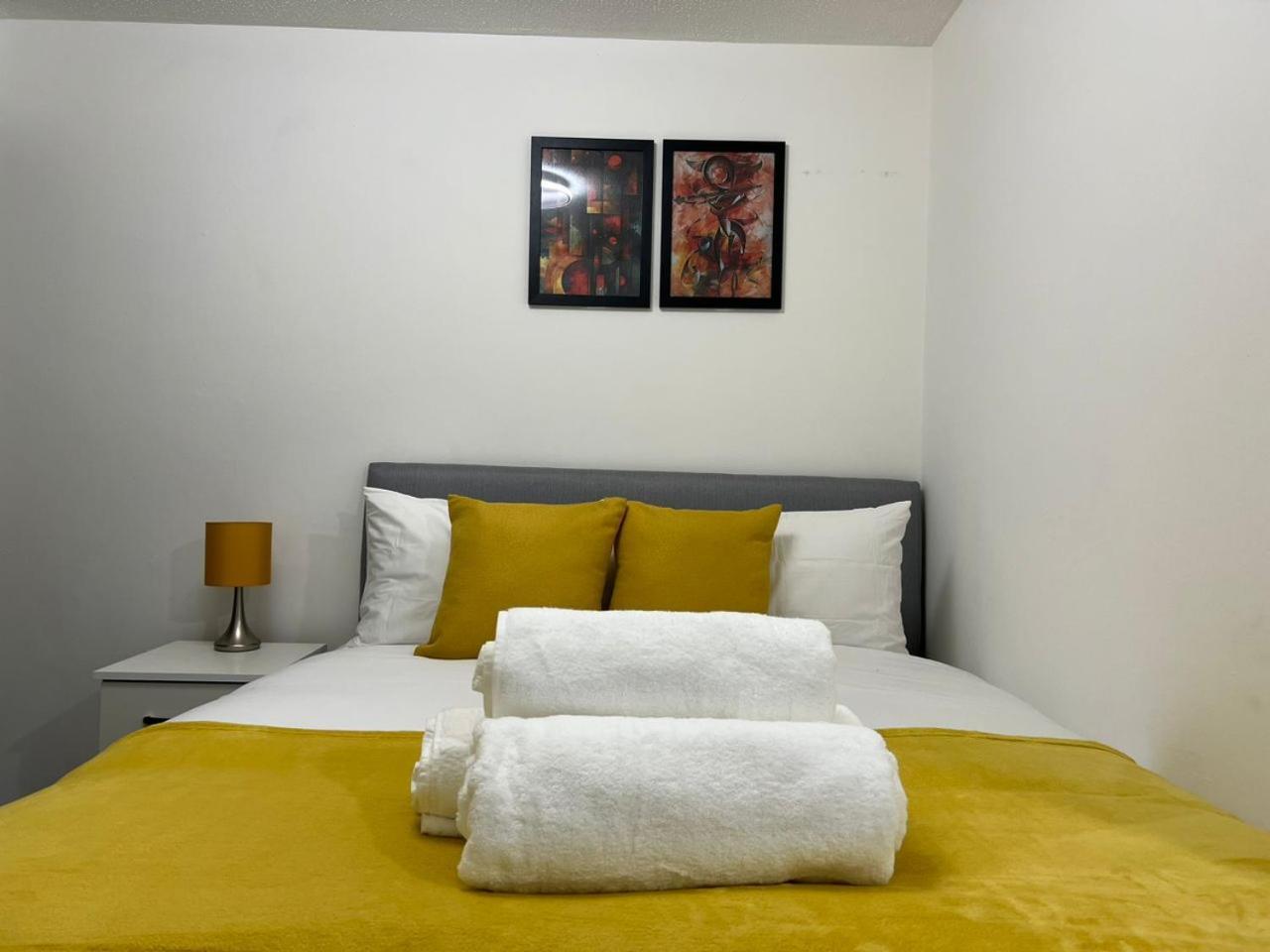 Apartment Peculiar 2-bedrooms Birmingham