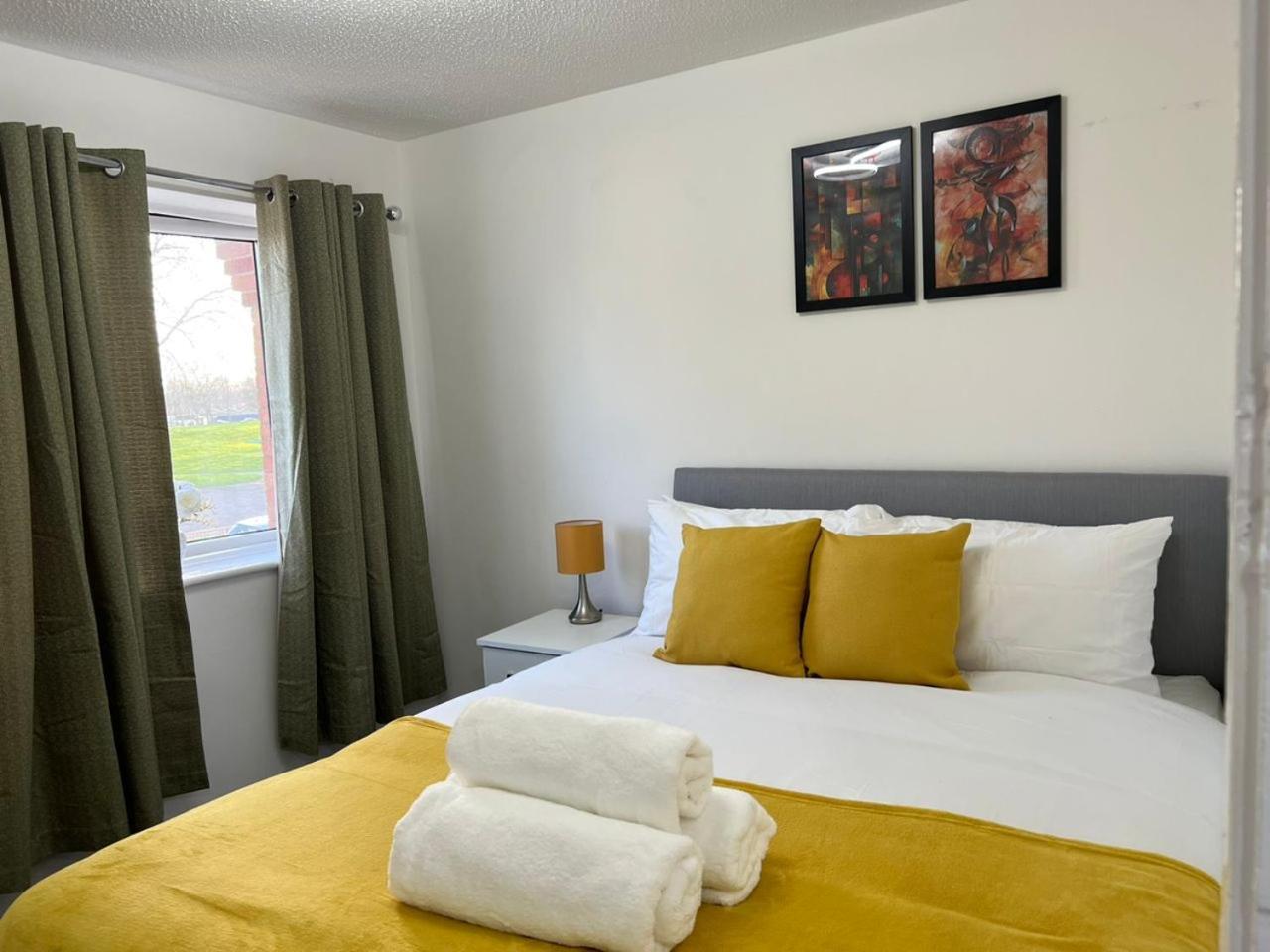 Peculiar 2-bedrooms *