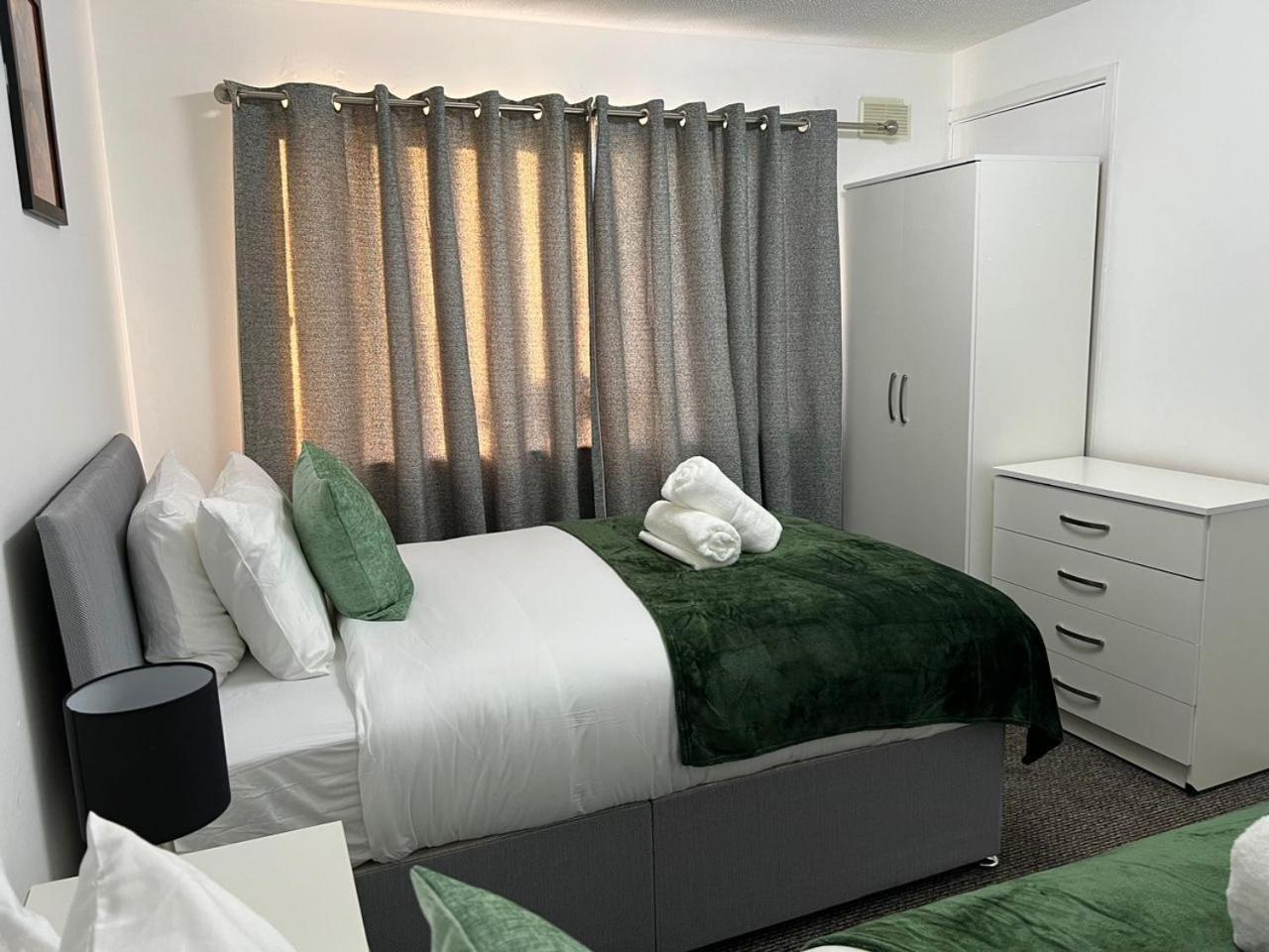 Peculiar 2-bedrooms * Birmingham