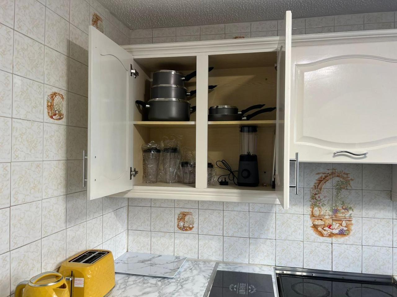 Peculiar 2-bedrooms *