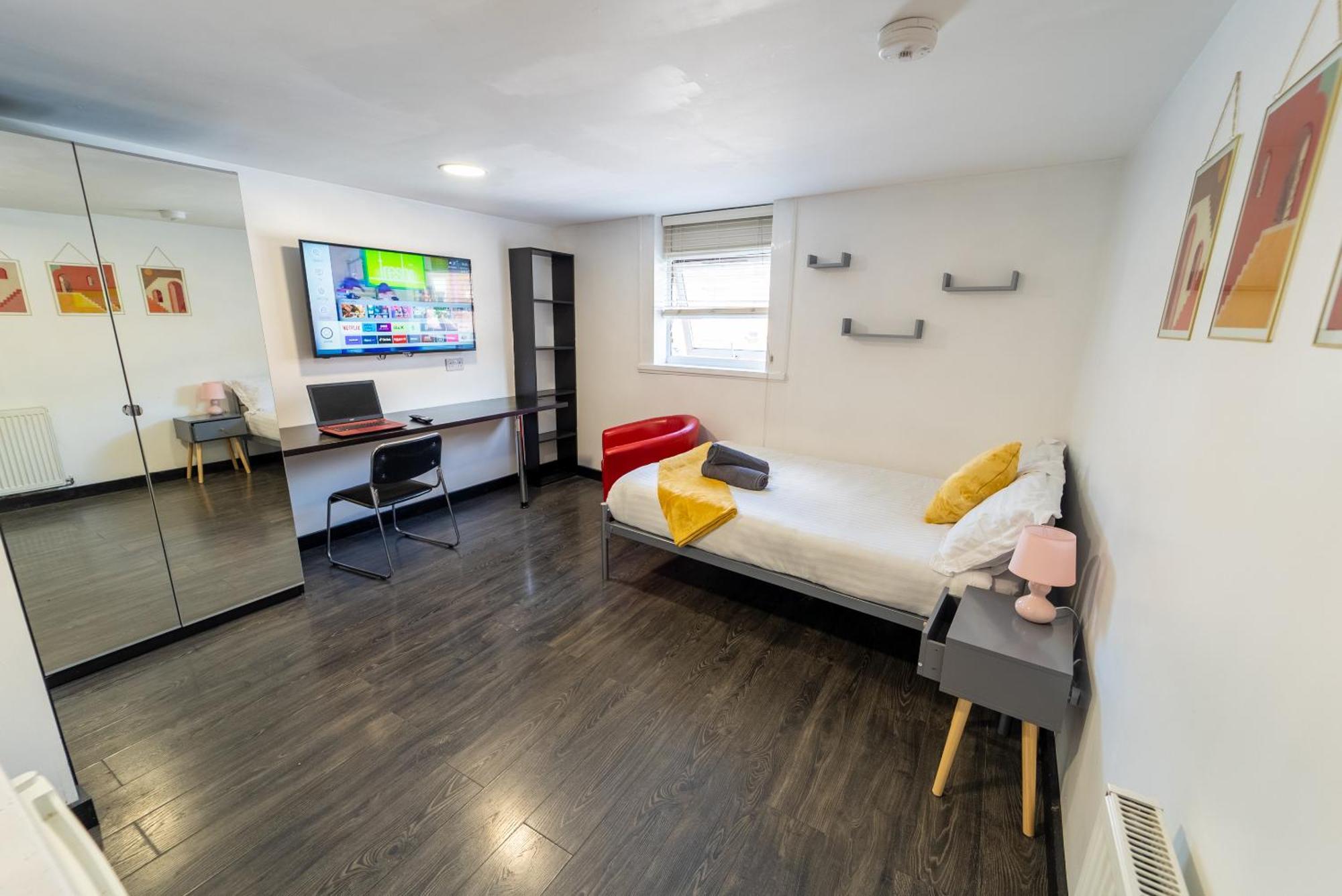 Apartment Compact Available Close To Uob And 10mins From The City! Birmingham