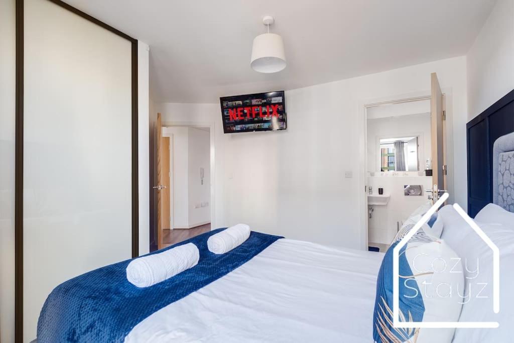 The Games In Centre With 2 Prvt Parking Spaces Apartment *