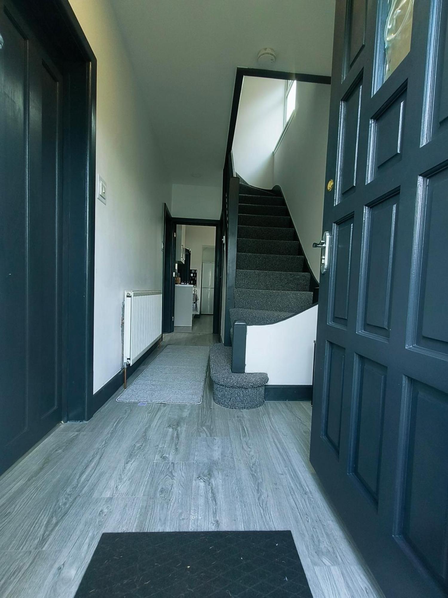 Modern 3 Bedroom House *