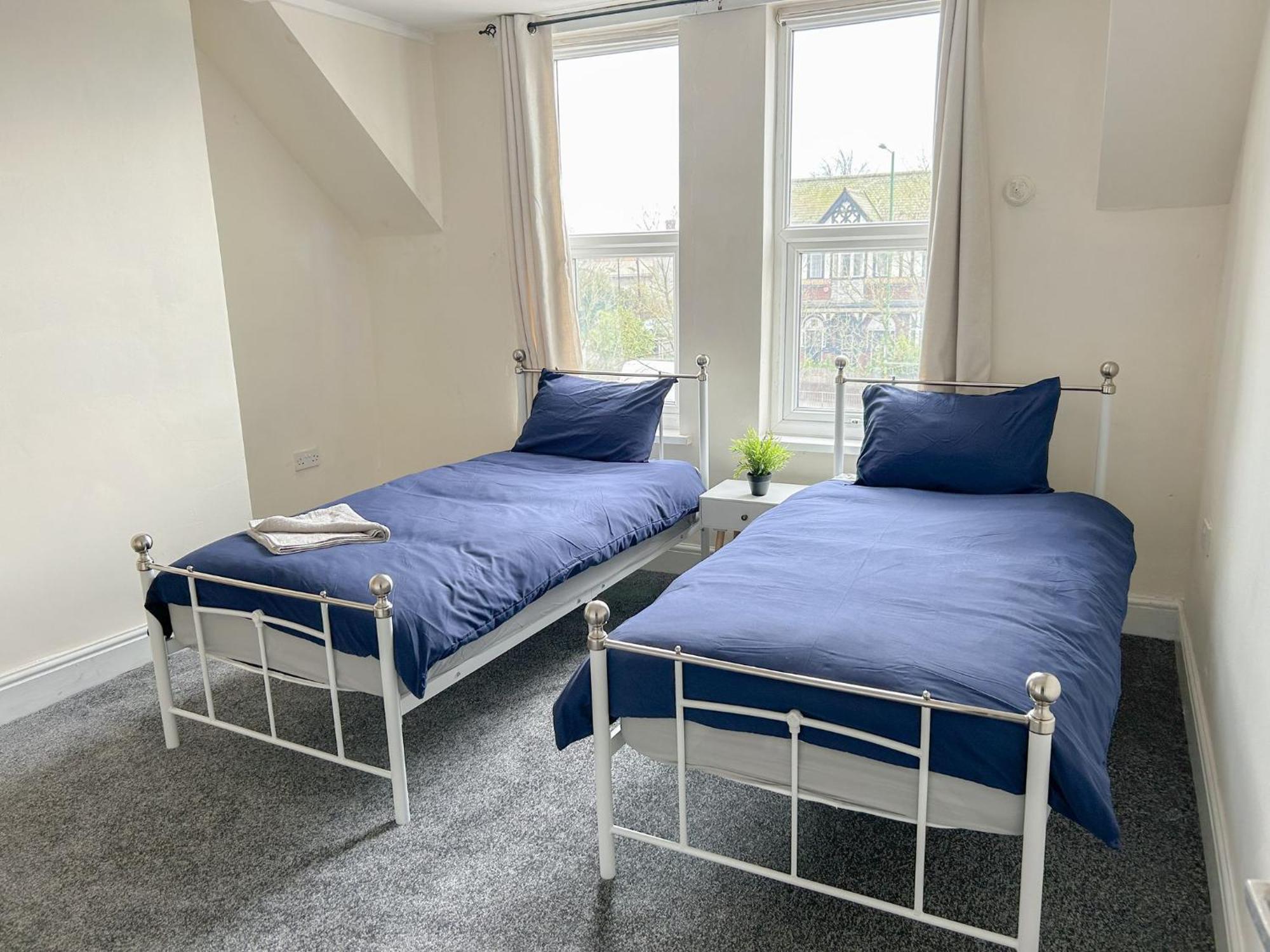 Apartment Lovely 2-bed In *