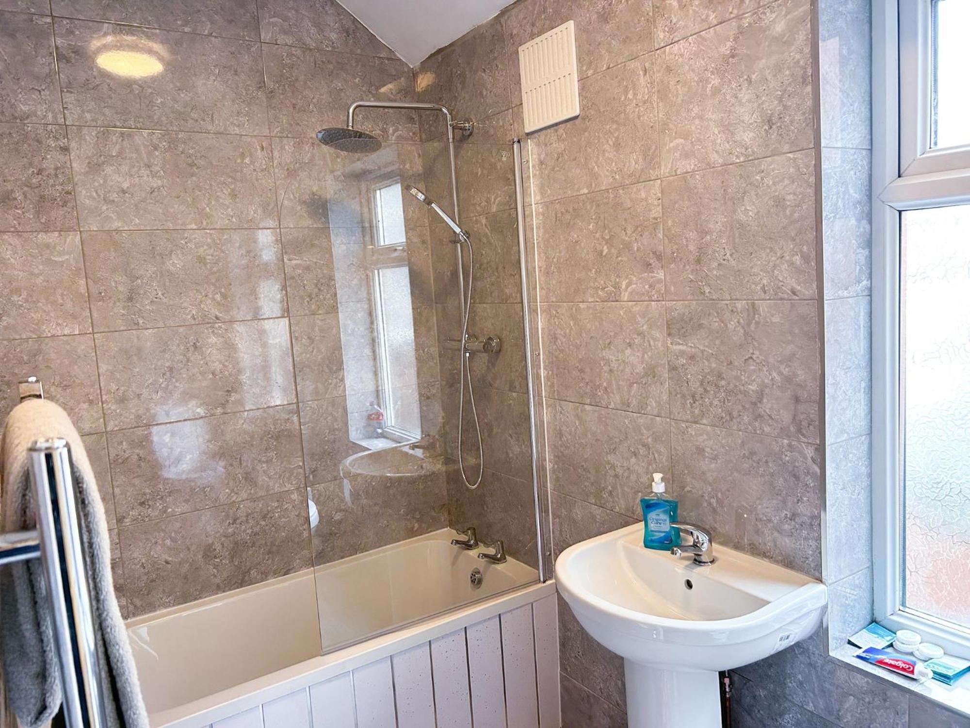 Apartment Lovely 2-bed In Birmingham