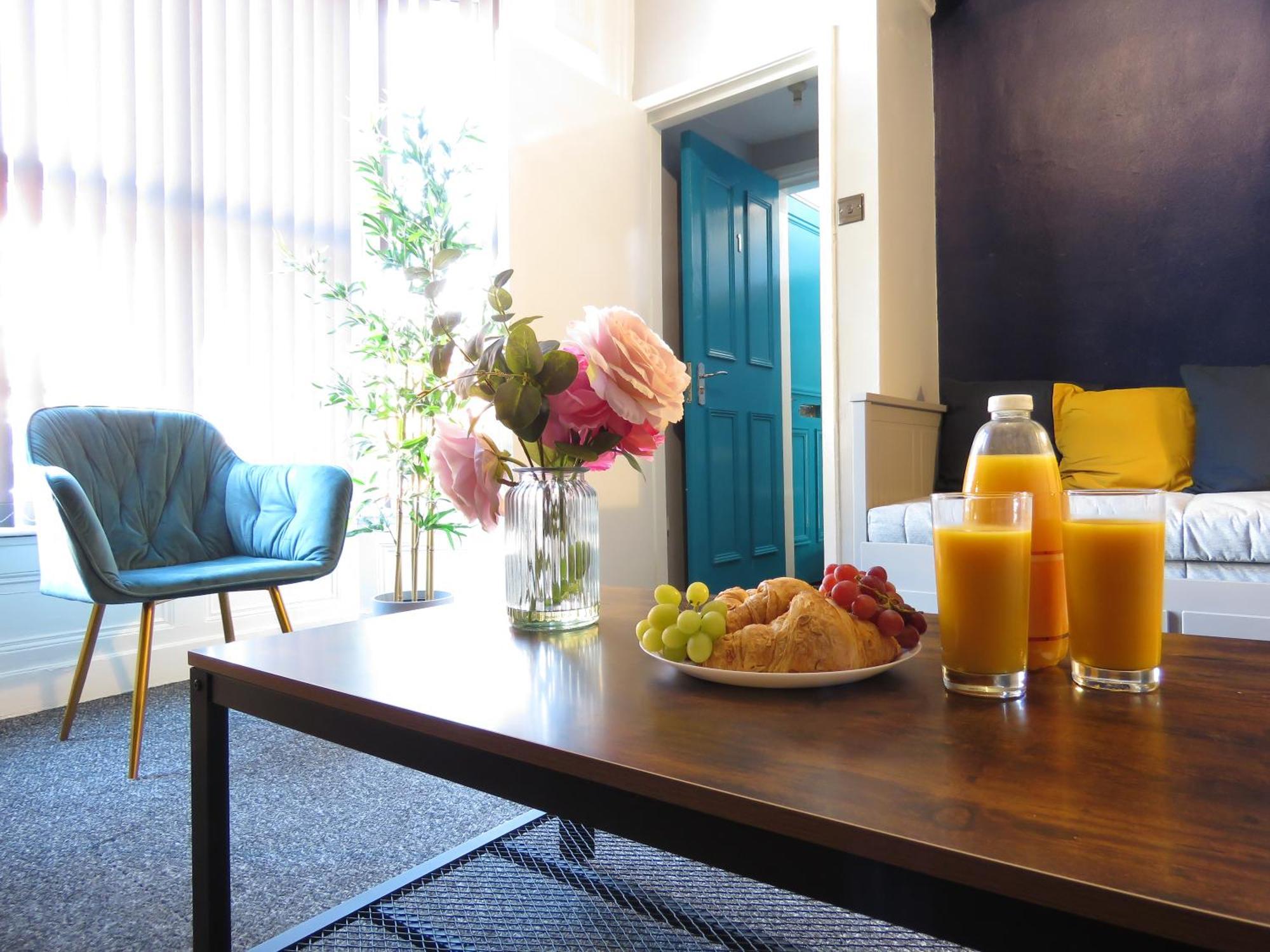Tudors Esuites One Bedroom Cosy Apartment *