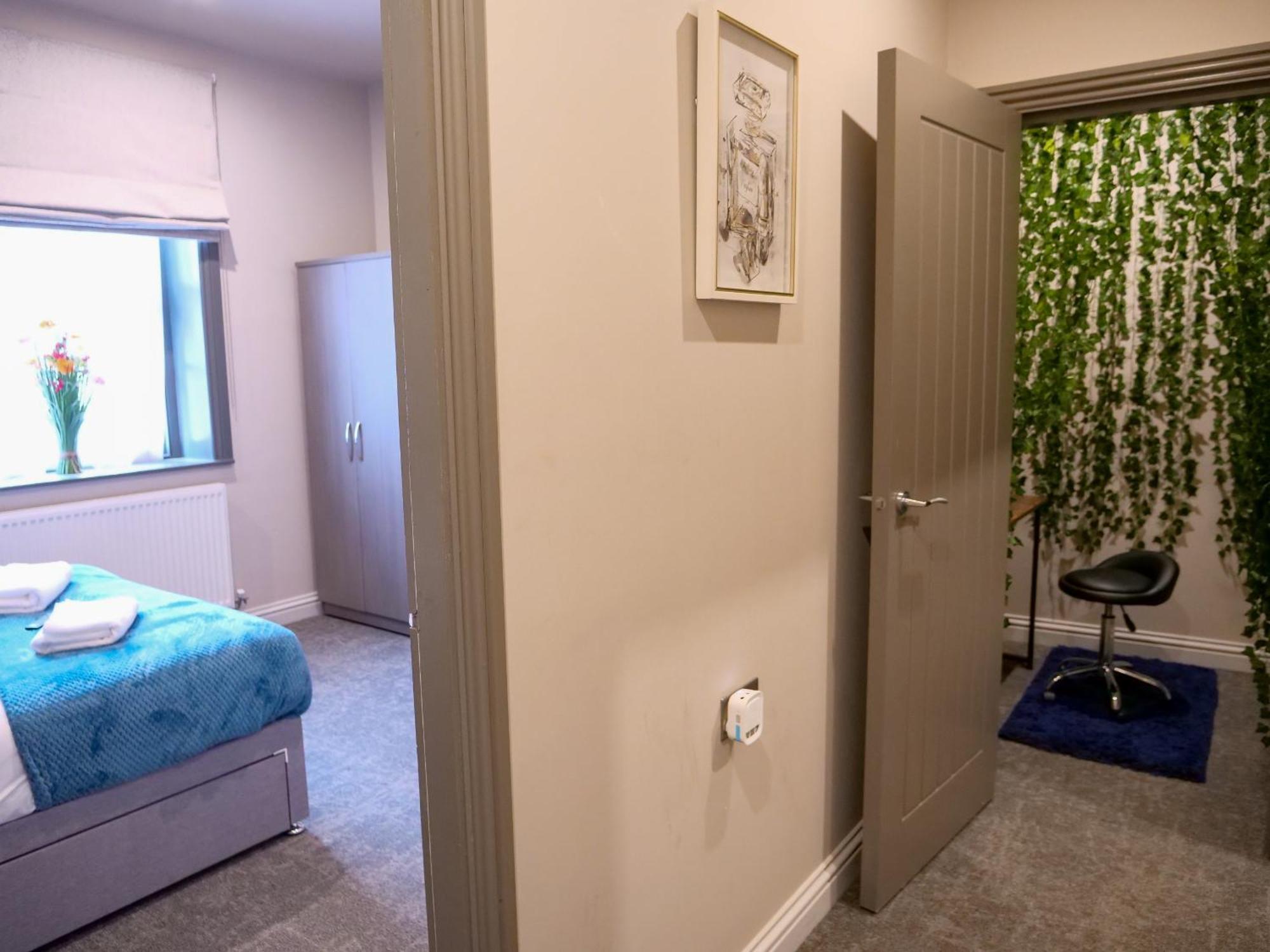 Luxe 2 Bed Apt - City Centre - Office - Smarttvs Birmingham