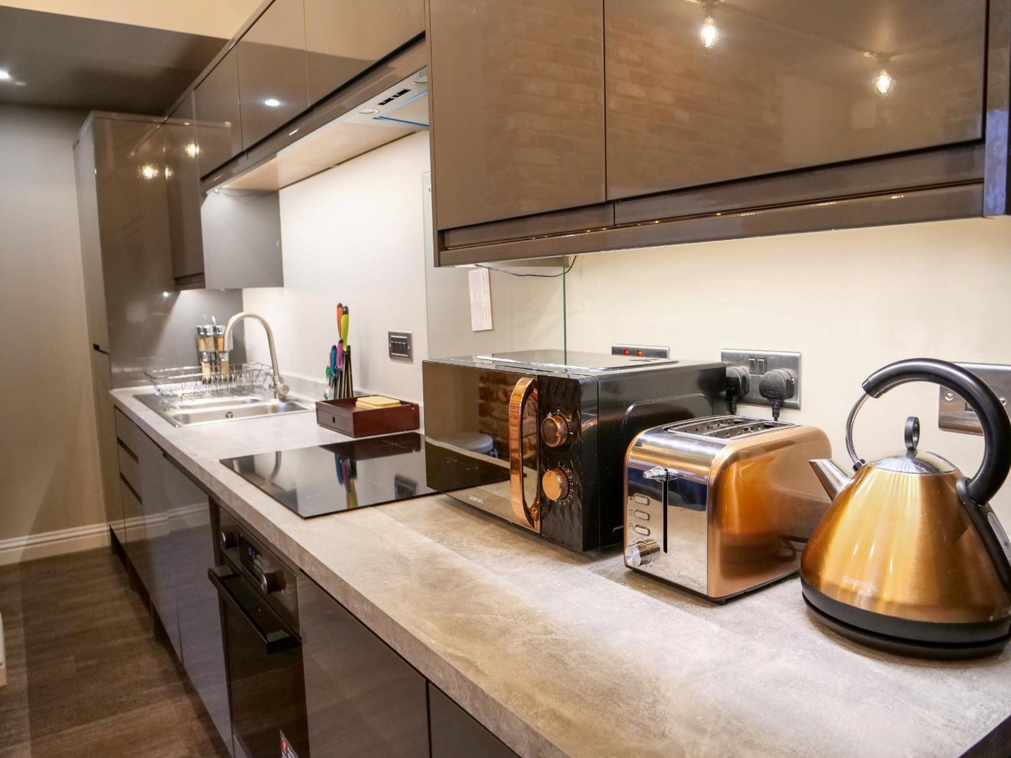 Apartment Luxe 2 Bed Apt - City Centre - Office - Smarttvs *