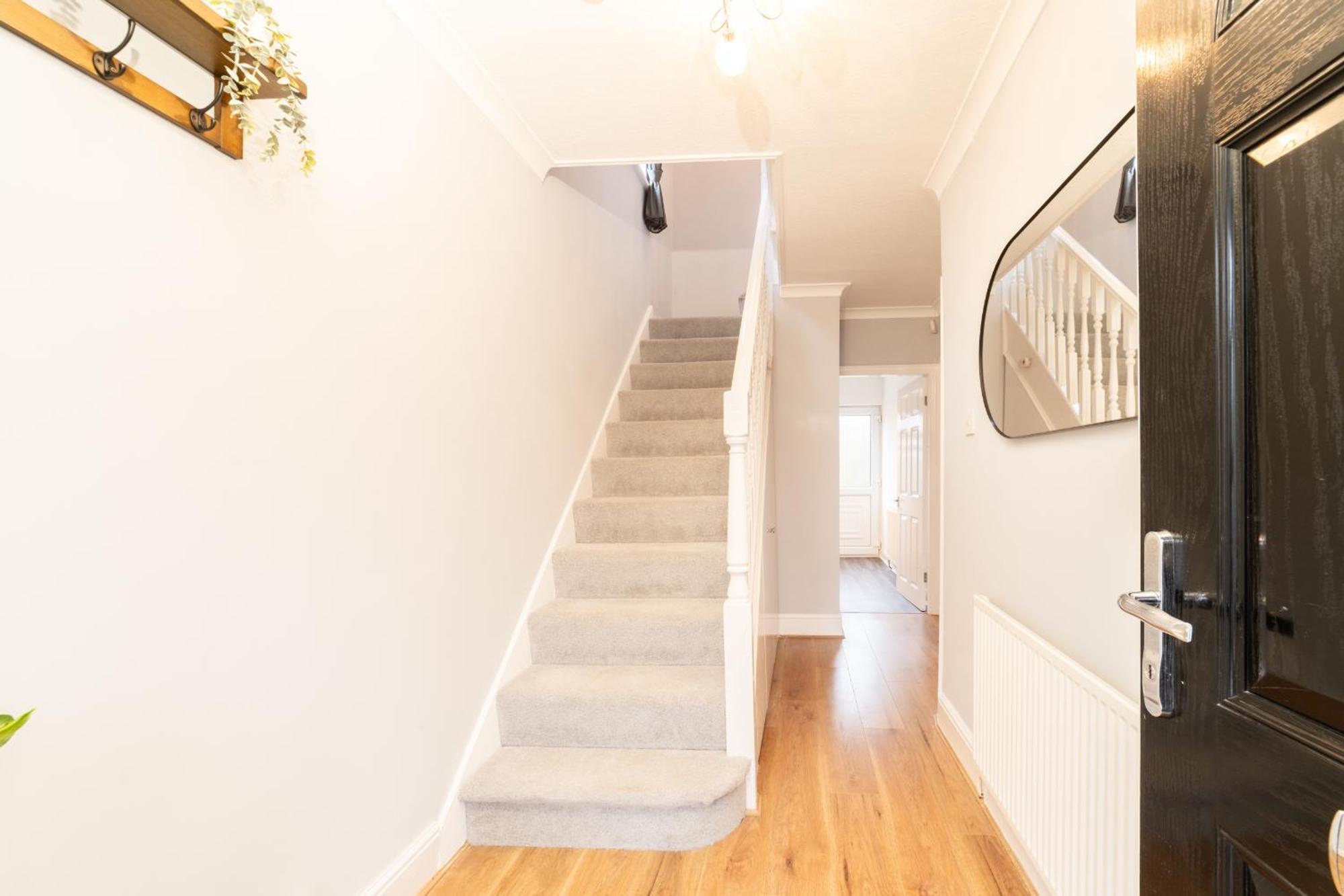 Modern 3-bed, Garden, Fast Wifi, Family, Contractors Birmingham